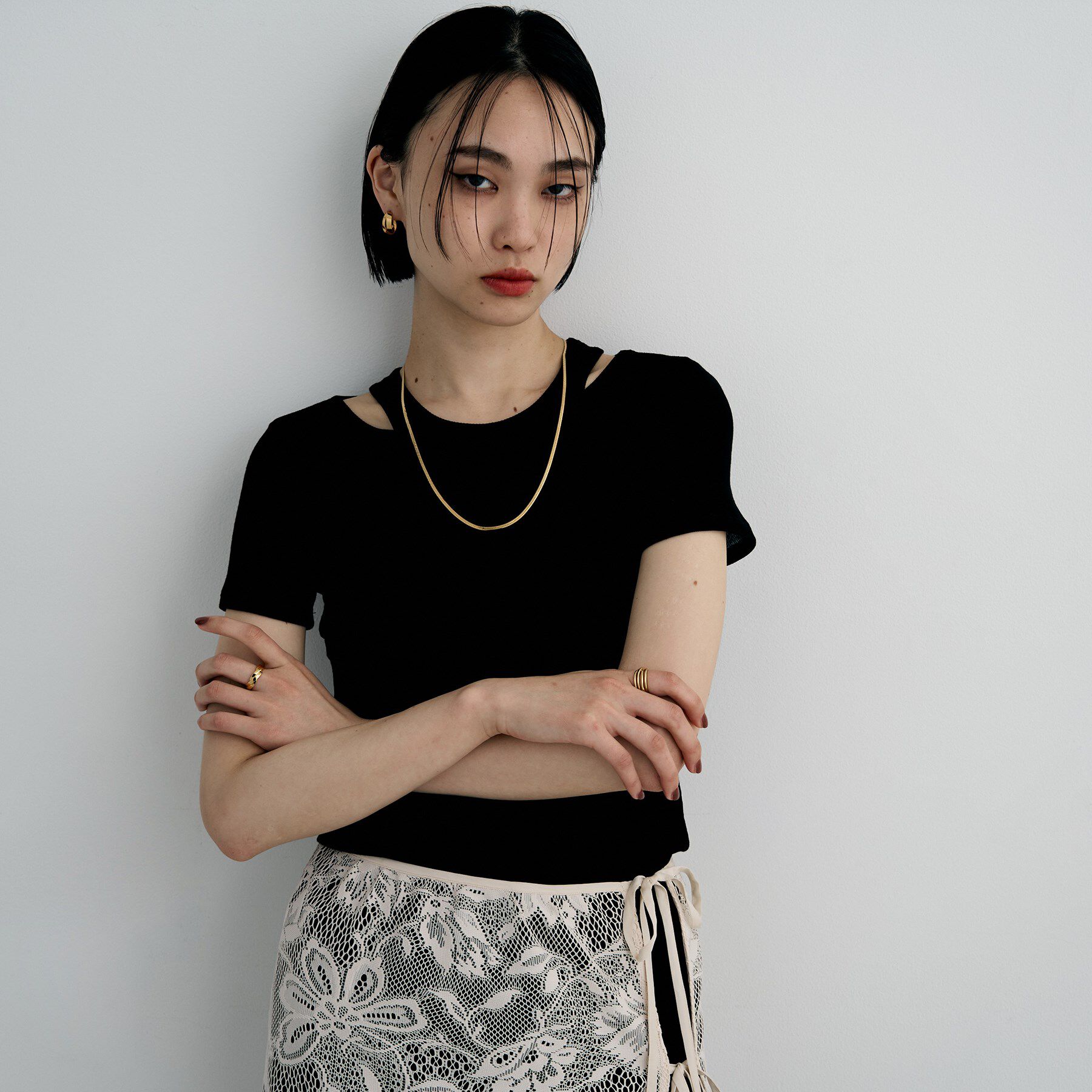 COCOSHNIK ONKITSCH「シルバー フラットオーバルクロスピアス GP」|ピアス|