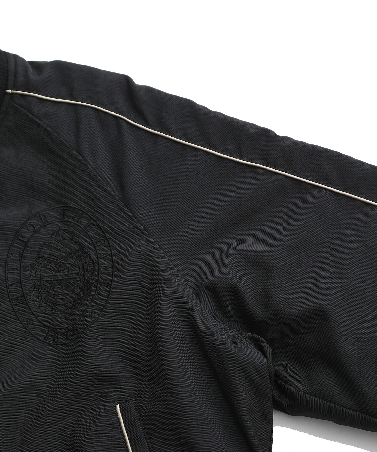 ADAM ET ROPE'「《別注》【SPALDING/スポルディング】BASKETBALL SATIN JACKET / 中綿 / UNISEX」|ミリタリージャケット|
