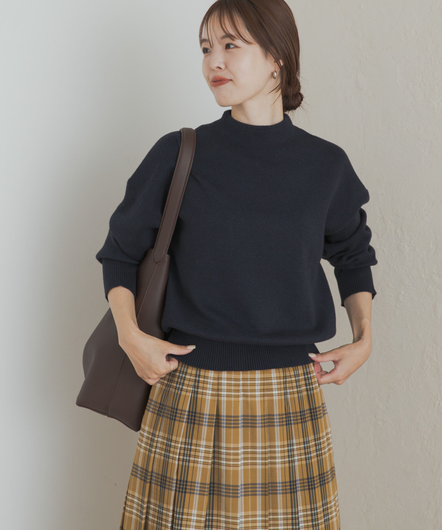 URBAN RESEARCH DOORS「『蓄熱/洗濯可』ボトルネックKNITプルオーバー」|ニット・セーター|ネイビー