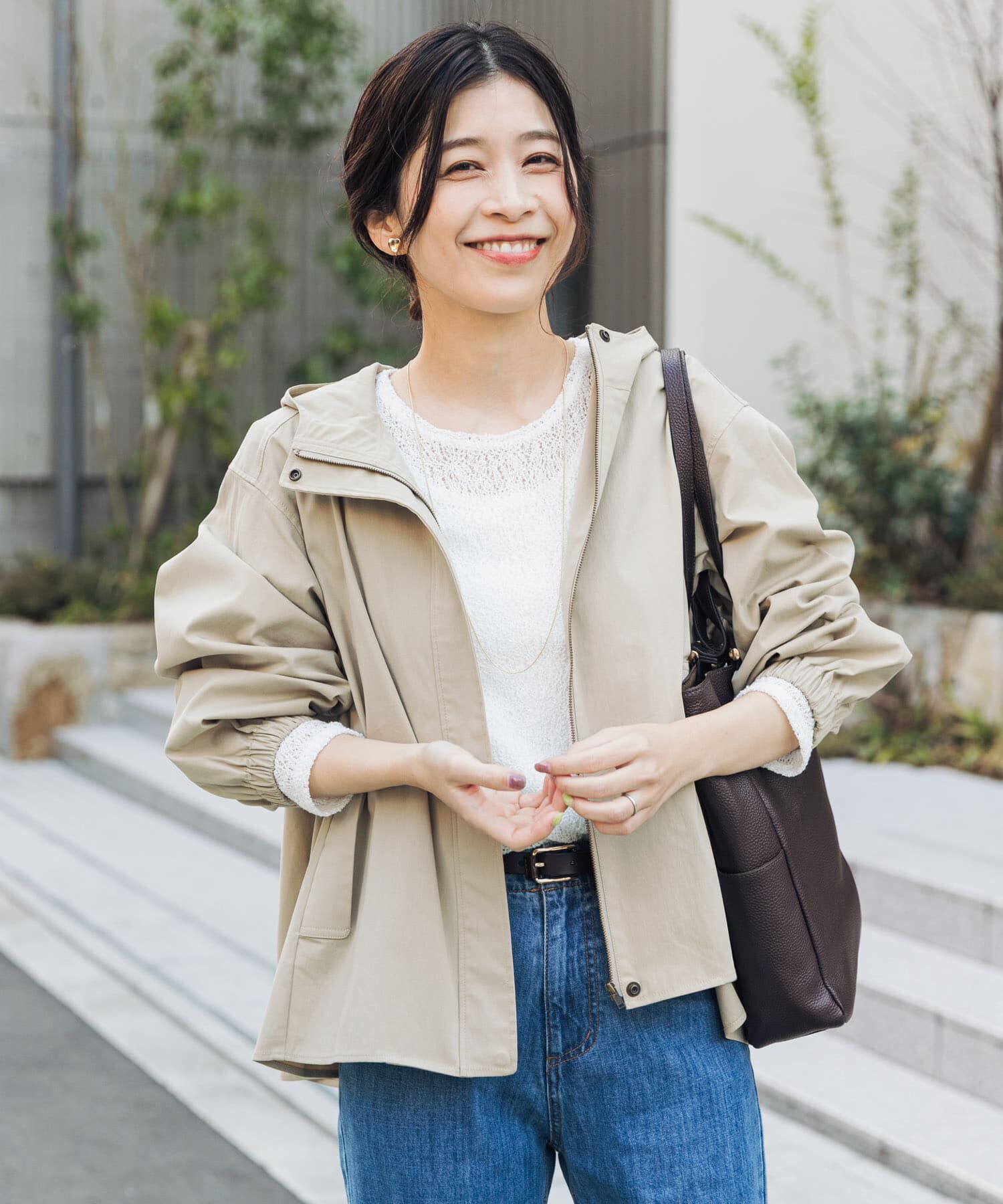 URBAN RESEARCH DOORS「撥水バックギャザーフードジャケット」|ノーカラーコート|