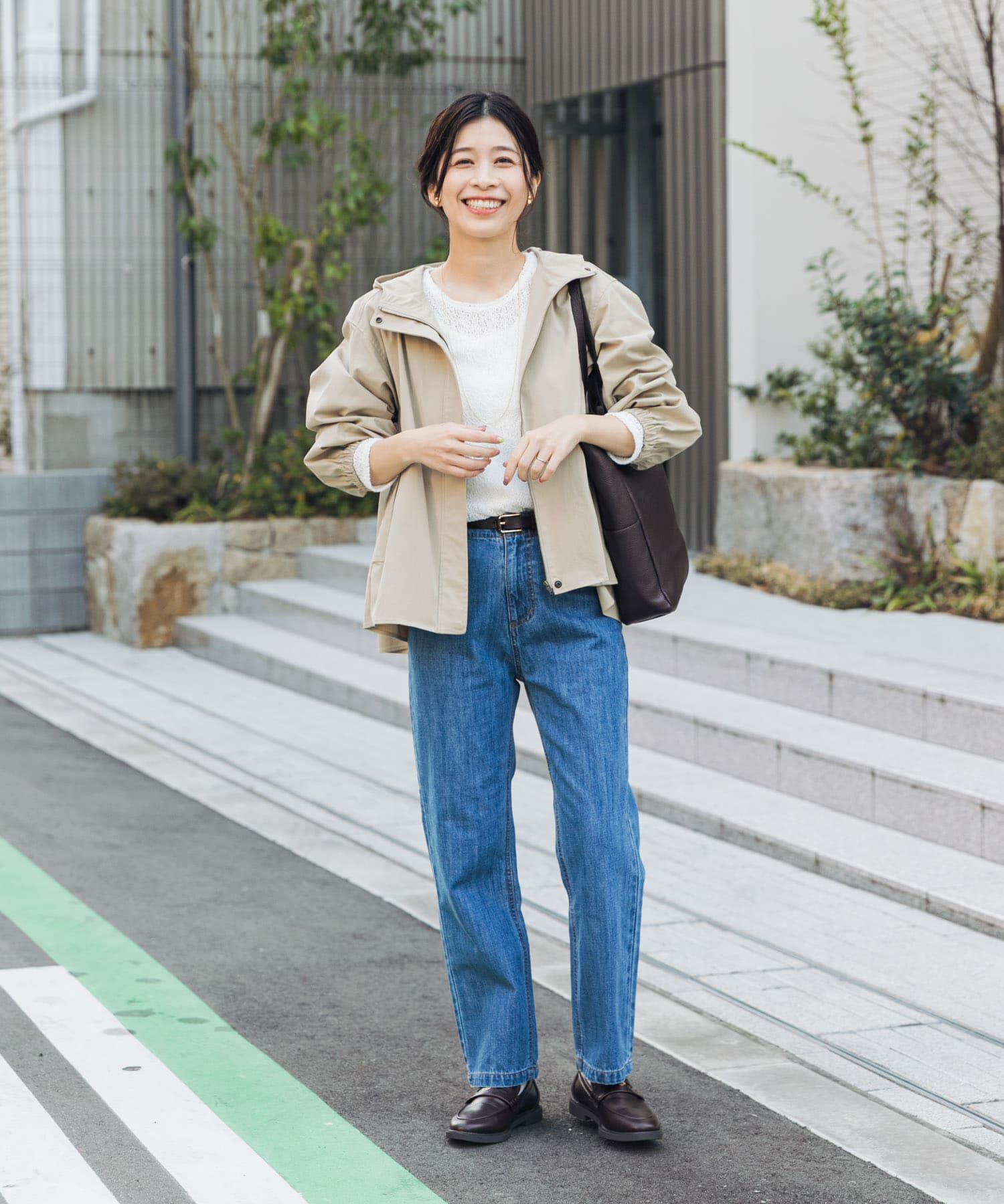 URBAN RESEARCH DOORS「撥水バックギャザーフードジャケット」|ノーカラーコート|