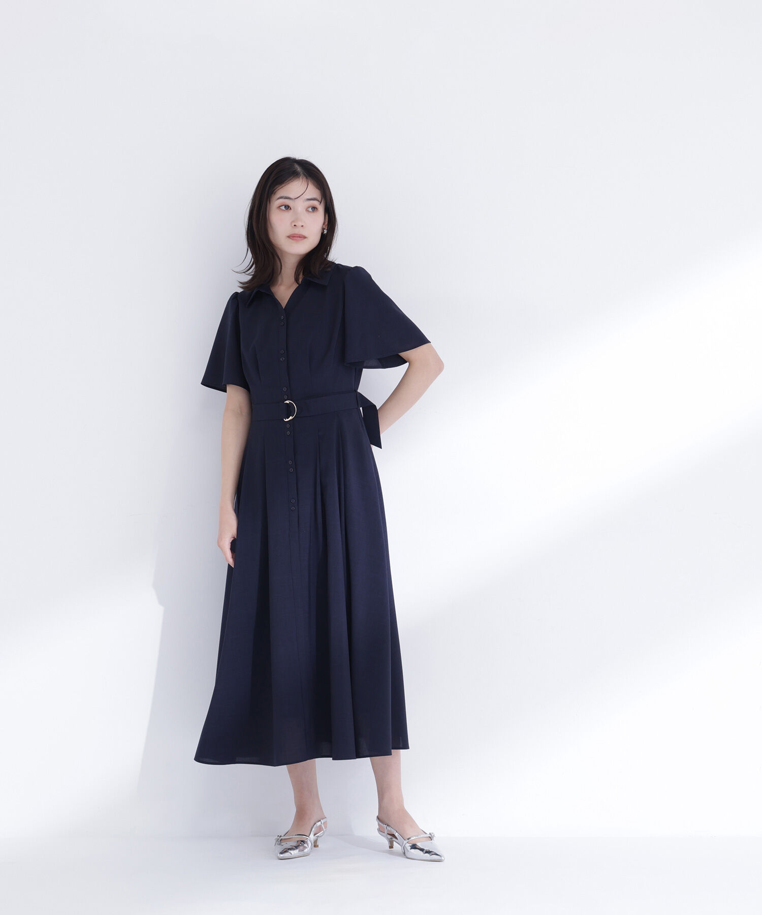  「〈ちょうど、いい服〉&ldquo;初めまして&rdquo;がうまくいく好印象ワンピース」|ワンピース|