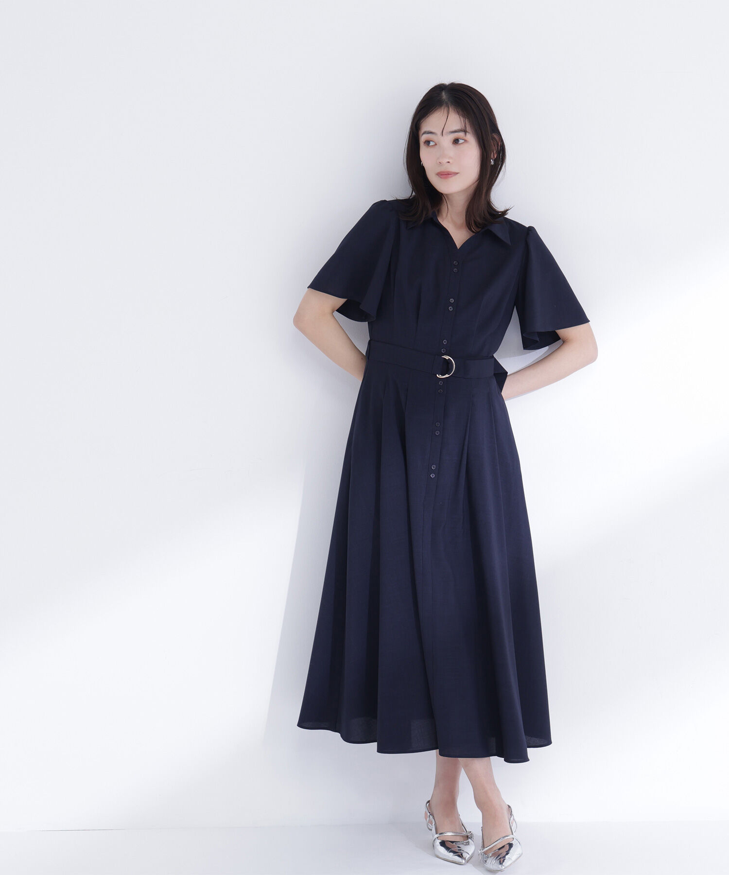  「〈ちょうど、いい服〉&ldquo;初めまして&rdquo;がうまくいく好印象ワンピース」|ワンピース|