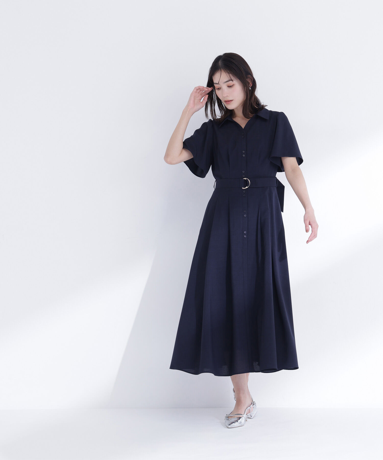  「〈ちょうど、いい服〉&ldquo;初めまして&rdquo;がうまくいく好印象ワンピース」|ワンピース|