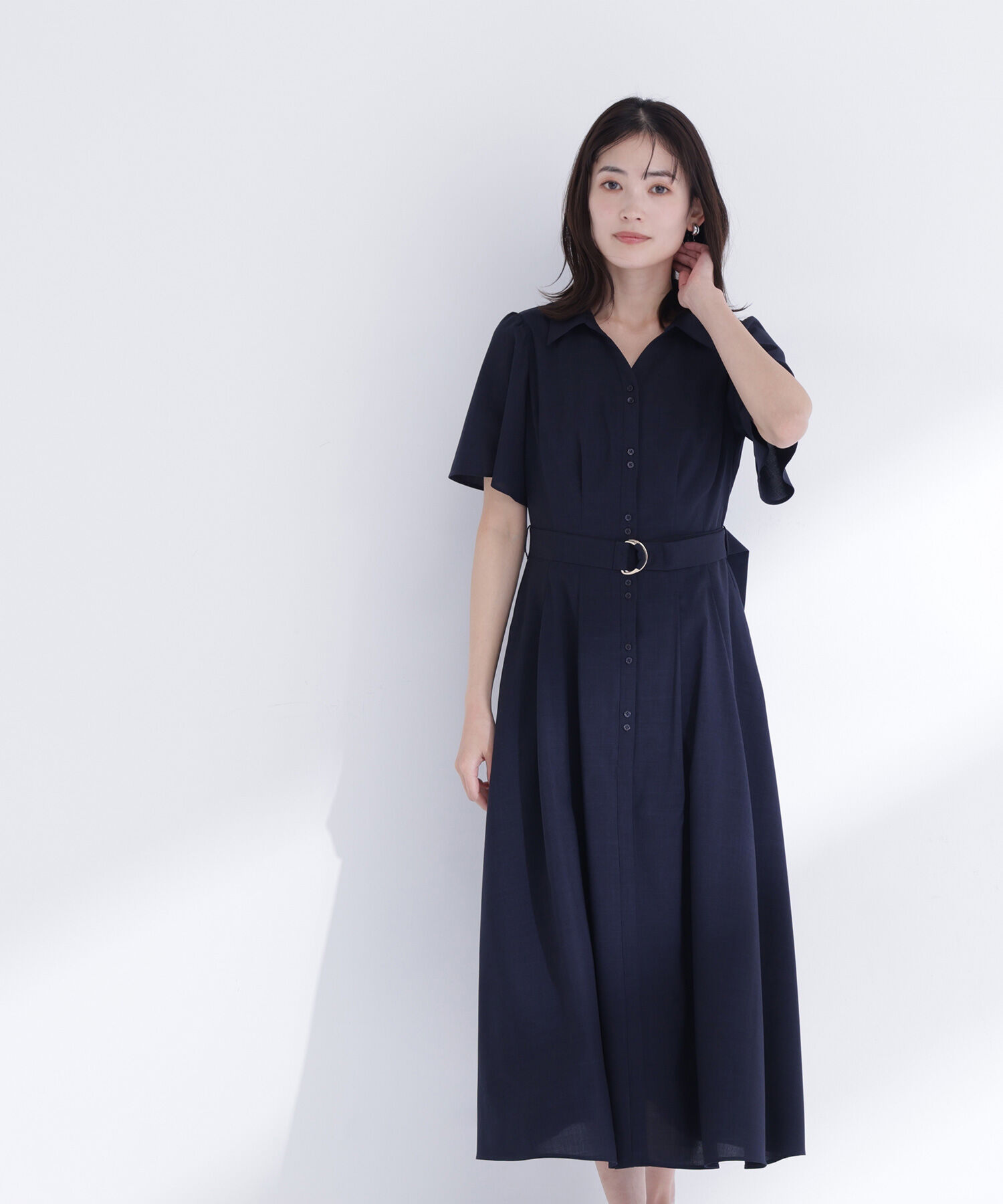  「〈ちょうど、いい服〉&ldquo;初めまして&rdquo;がうまくいく好印象ワンピース」|ワンピース|