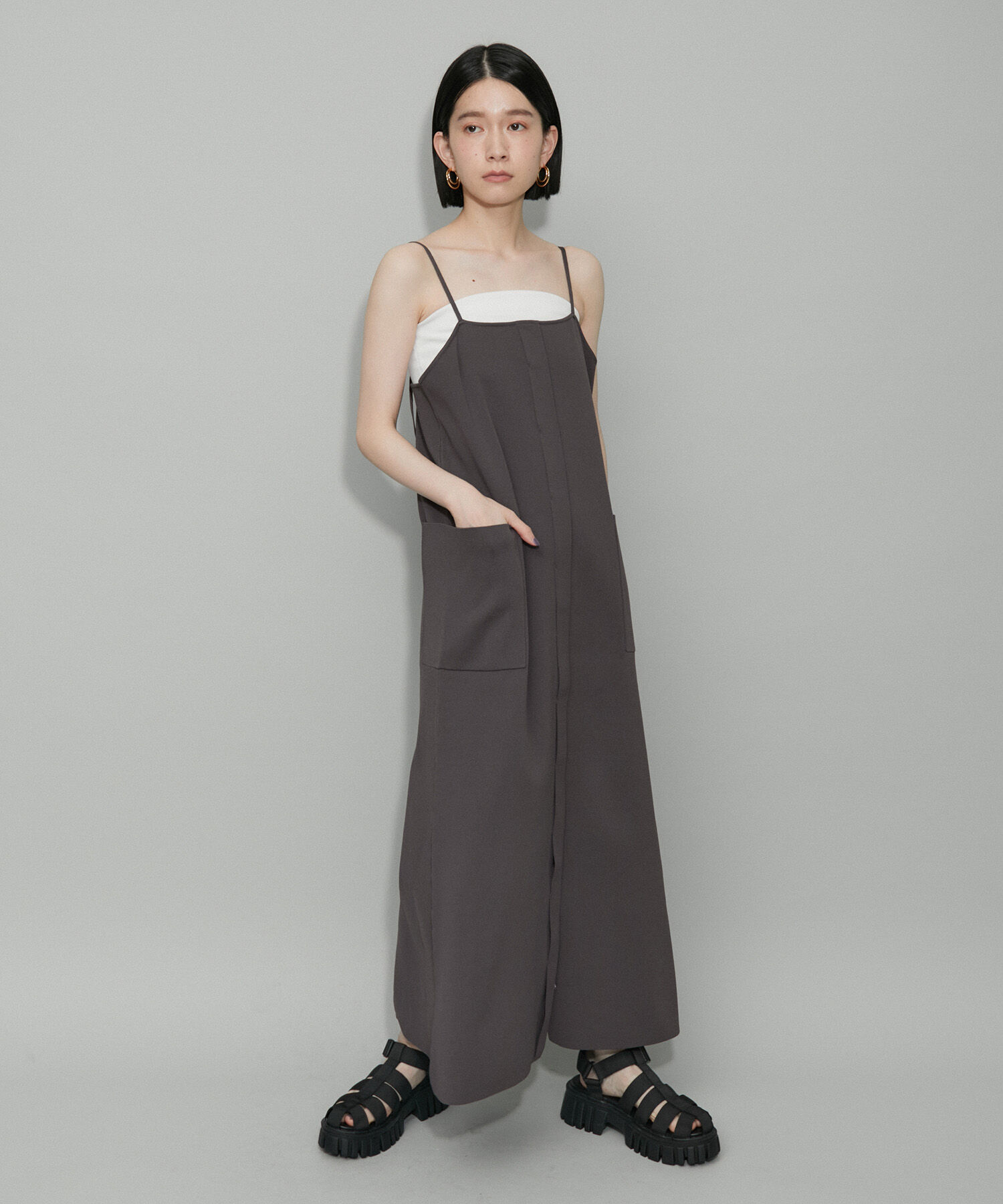 ADAM ET ROPE'「【WEB限定・サステナブル】ニットキャミスリットワンピース」|ワンピース|