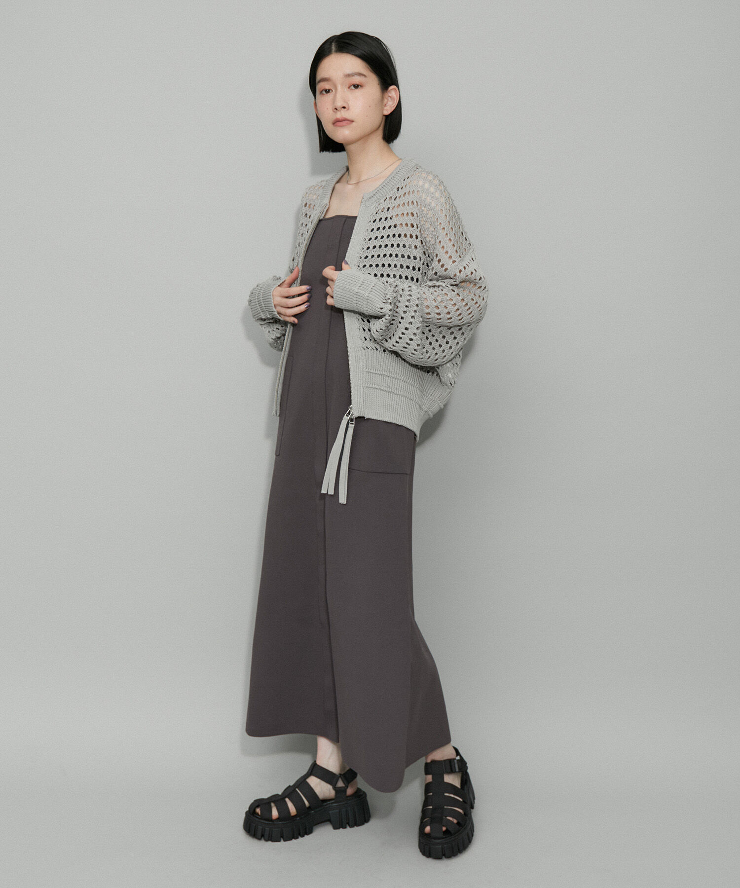 ADAM ET ROPE'「【WEB限定・サステナブル】ニットキャミスリットワンピース」|ワンピース|