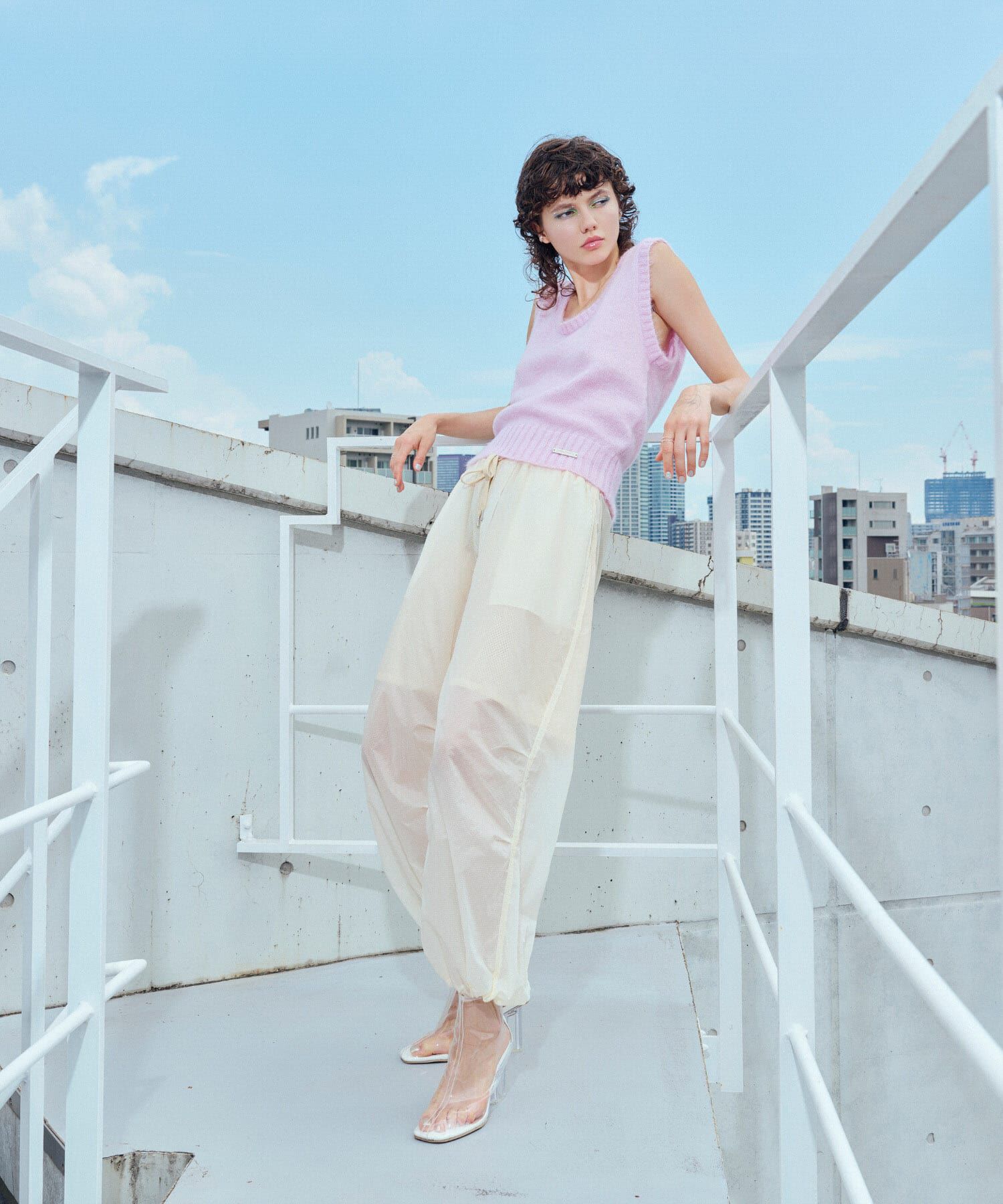 SENSE OF PLACE by URBAN RESEARCH「ANNA SUI NYC　ラメニットベスト」|ニット・セーター|