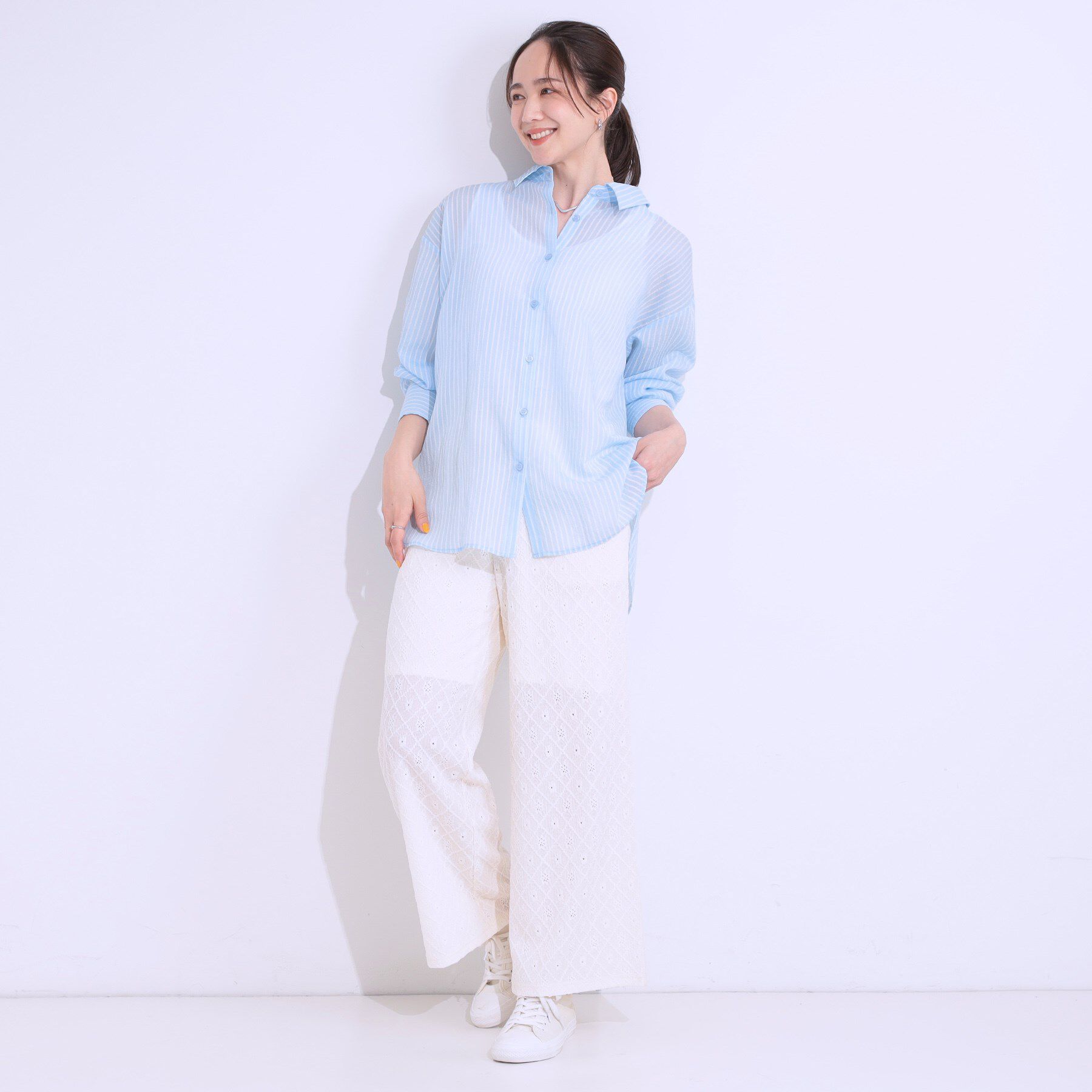 SHOO･LA･RUE「大人の抜け感コーデに シアーストライプ BIGシャツ」|シャツ・ブラウス|