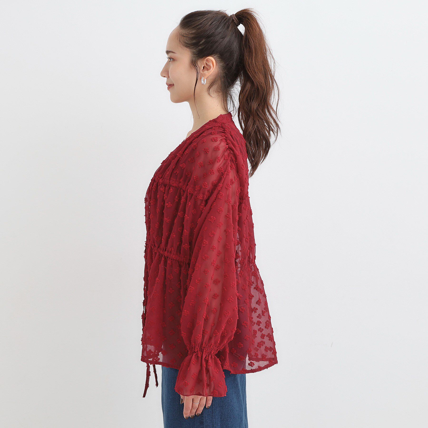 SHOO･LA･RUE「華やかにさをプラスする シアードビー シャーリングブラウス」|シャツ・ブラウス|
