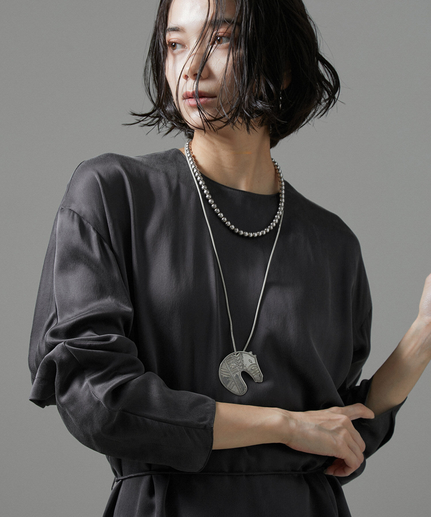 SALON adam et rope'「[24AW]GENTLE SILK ラウンドヘムTブラウスセットアップ対応】」|シャツ・ブラウス|