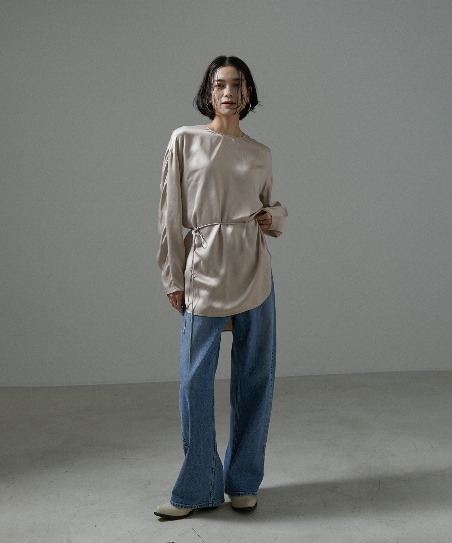 SALON adam et rope'「[24AW]GENTLE SILK ラウンドヘムTブラウスセットアップ対応】」|シャツ・ブラウス|