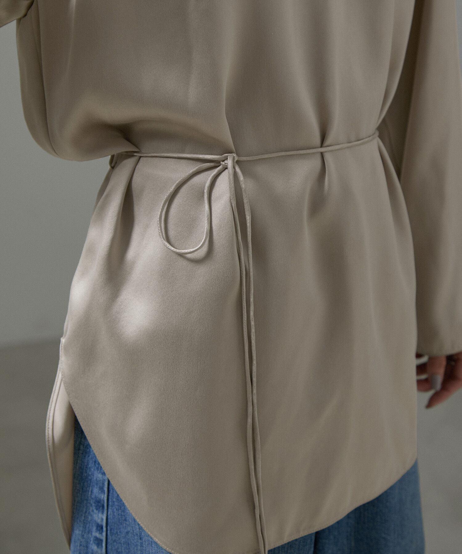 SALON adam et rope'「[24AW]GENTLE SILK ラウンドヘムTブラウスセットアップ対応】」|シャツ・ブラウス|
