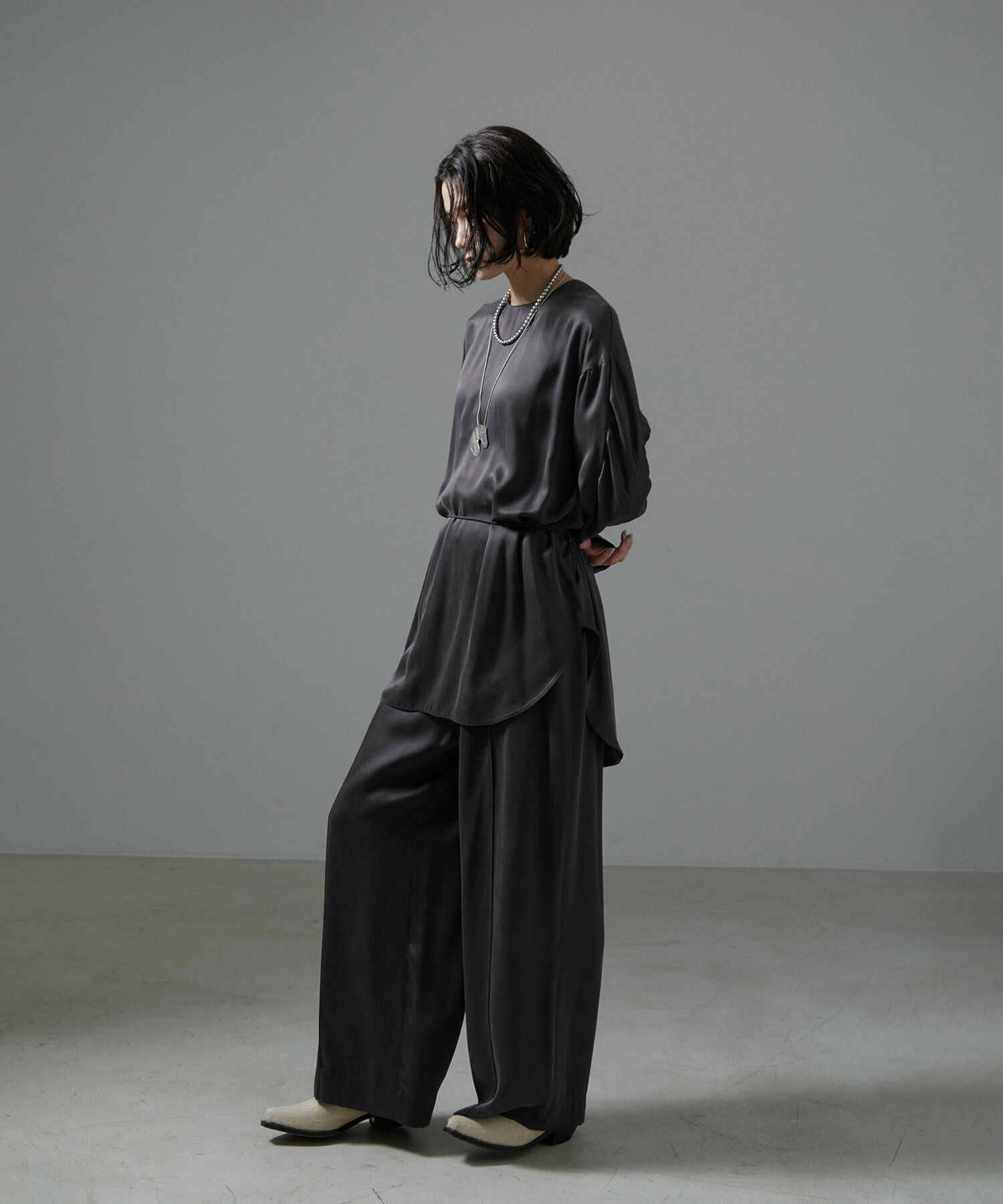 SALON adam et rope'「[24AW]GENTLE SILK ラウンドヘムTブラウスセットアップ対応】」|シャツ・ブラウス|