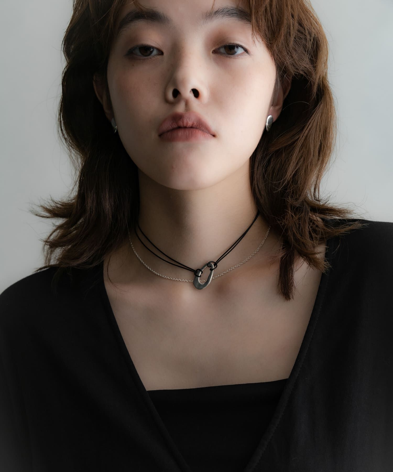 SMELLY「SMELLY so&rsquo;　oval plate cord necklace」|ネックレス|