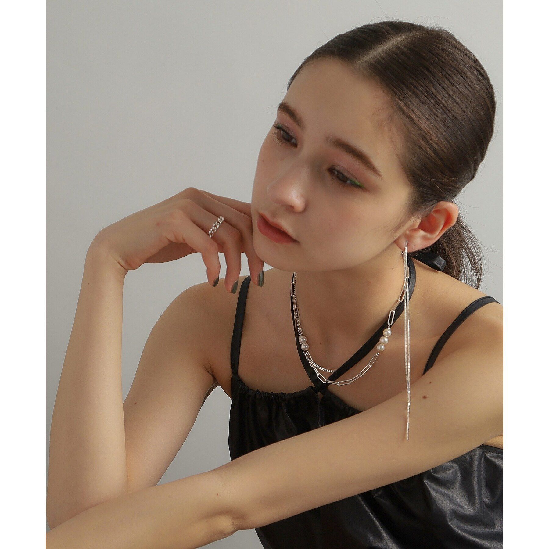 COCOSHNIK ONKITSCH「シルバー フラットケーブルチェーン パールステーションネックレス」|ネックレス|