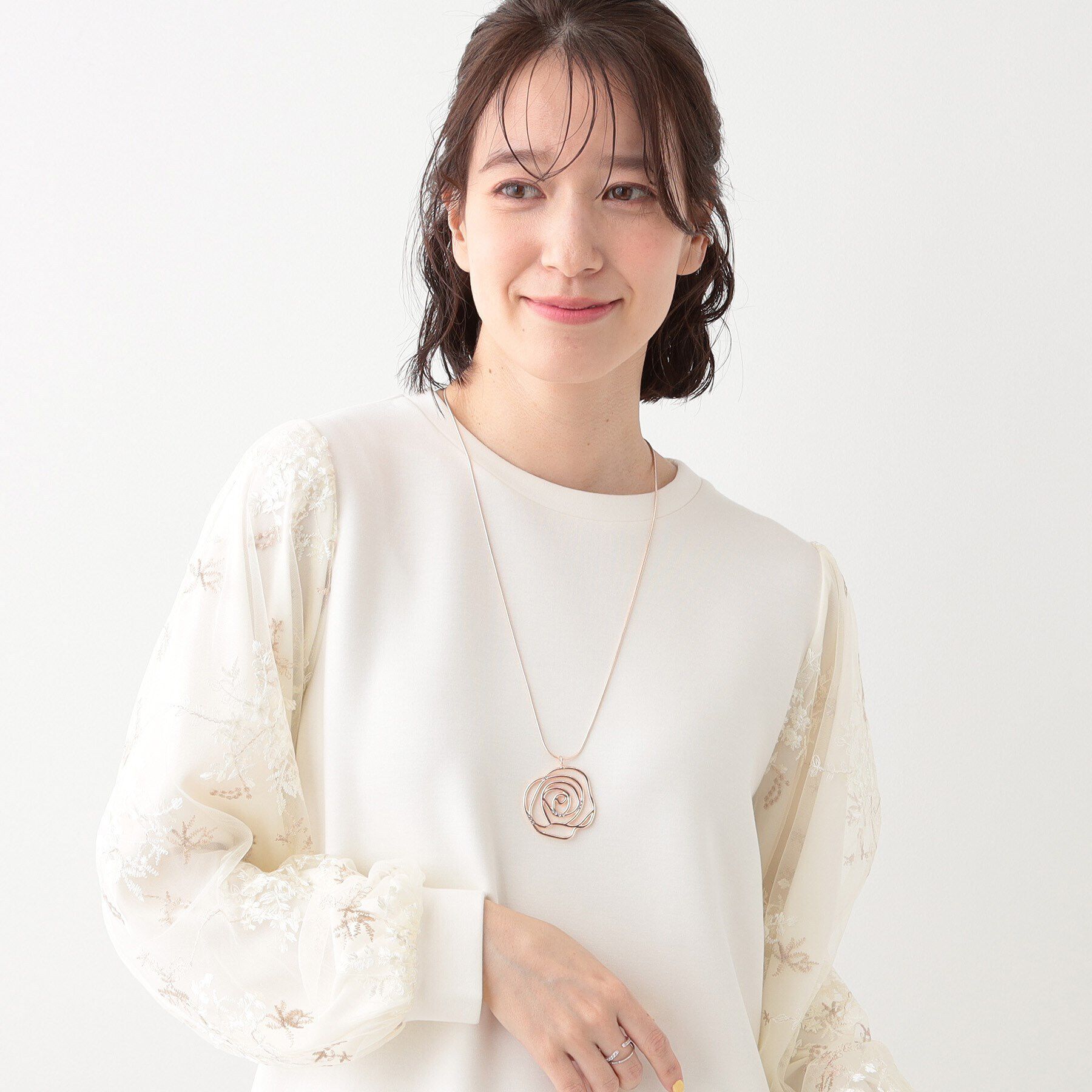 SHOO･LA･RUE「【2WAY】ローズモチーフネックレス」|ネックレス|