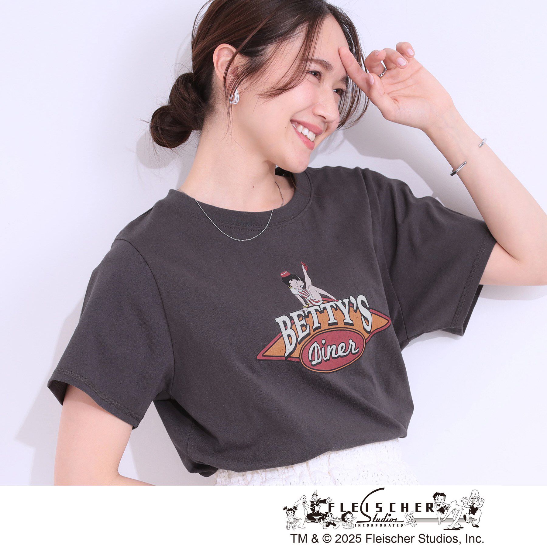 SHOO･LA･RUE「【BETTY BOOP（TM）別注】ベーシックTシャツ」|Tシャツ・カットソー|チャコールグレー(1