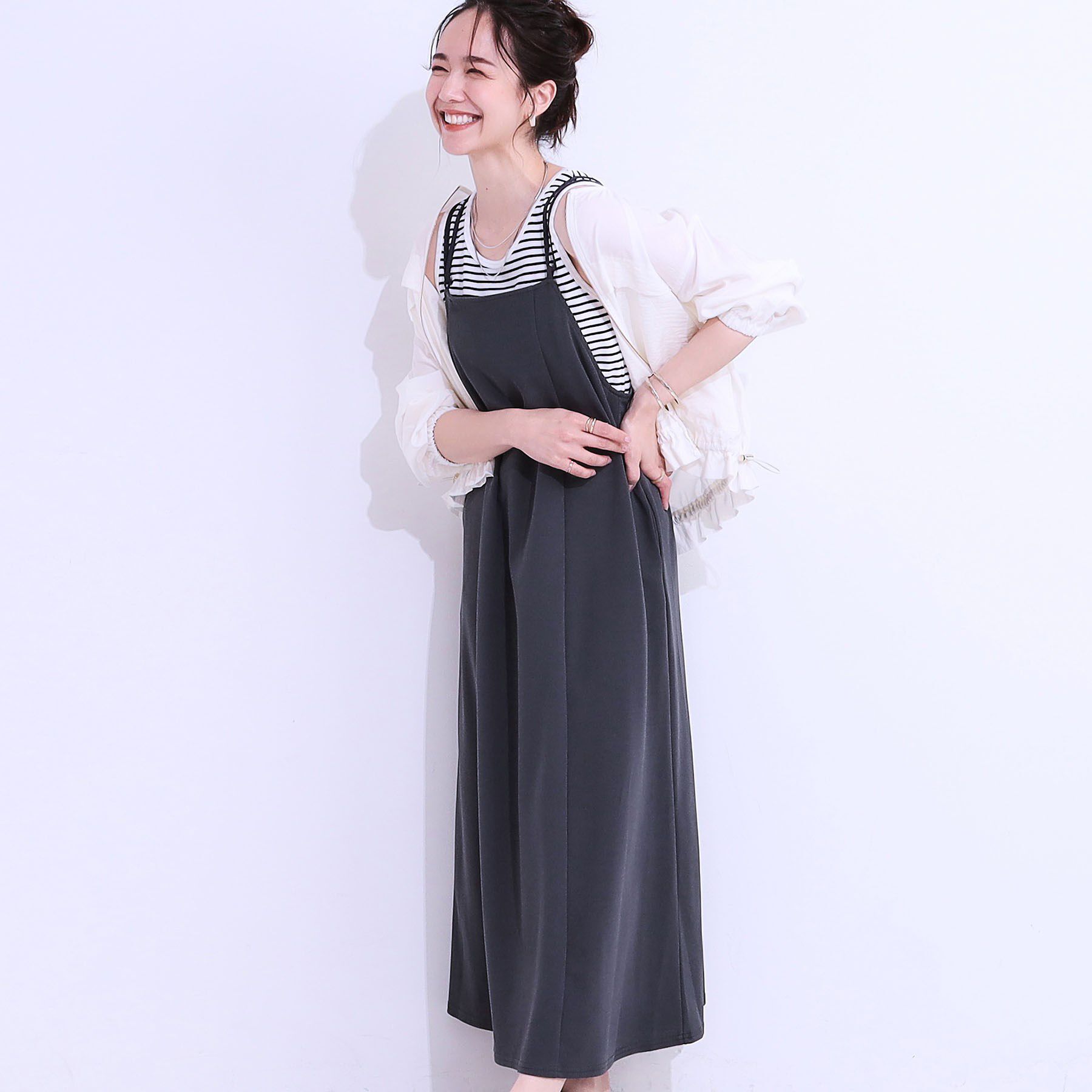 SHOO･LA･RUE「女性らしさ溢れる　フレアキャミワンピース」|ワンピース|チャコールグレー(0
