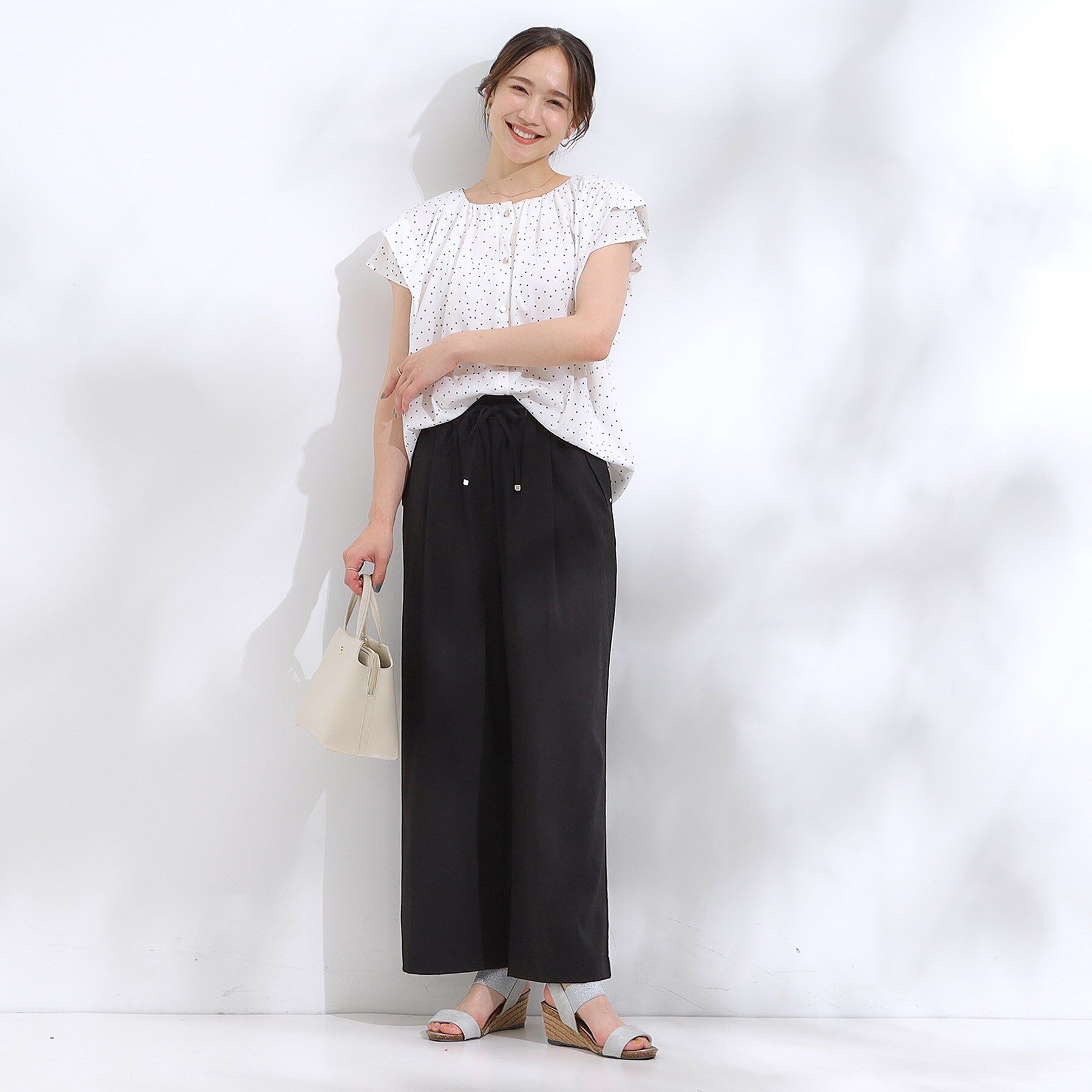 SHOO･LA･RUE「【S-LL/ひんやり】きちんと見えで好印象 ドット柄デザイントップス」|シャツ・ブラウス|
