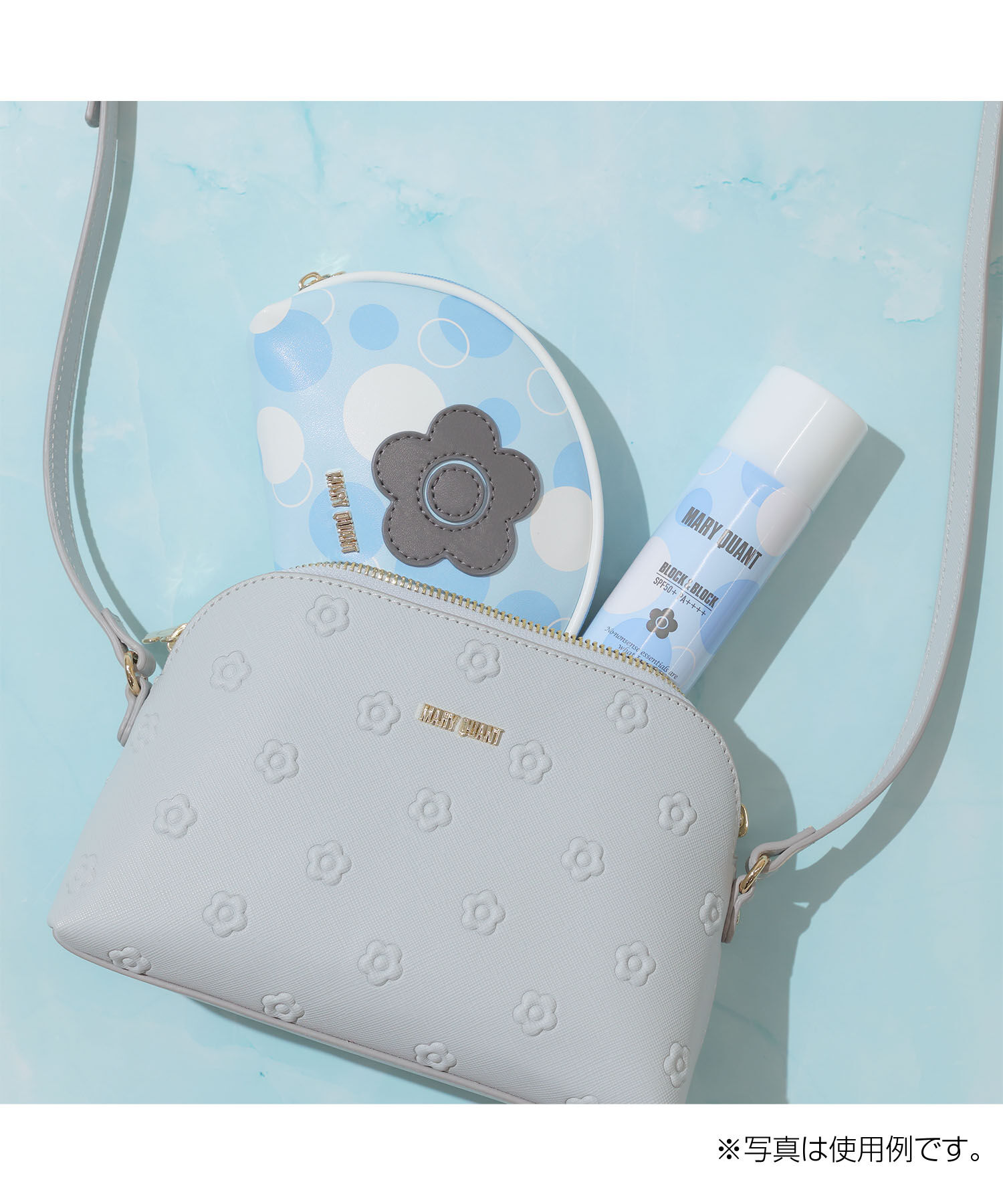 MARY QUANT「シンプルエンボスデイジー ポシェット」|ショルダー・メッセンジャー|