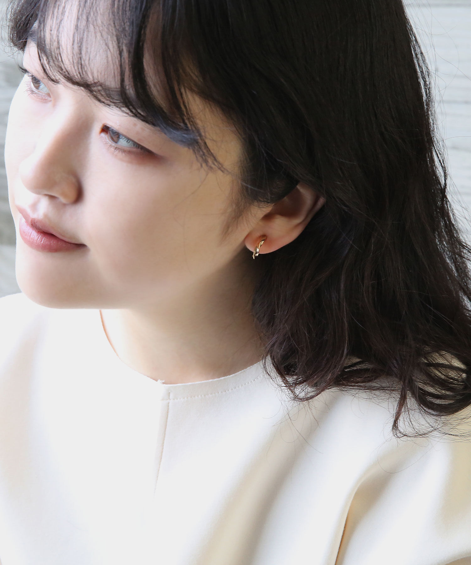 colleca la「ツイストフープイヤリング  クリップタイプ」|イヤリング|