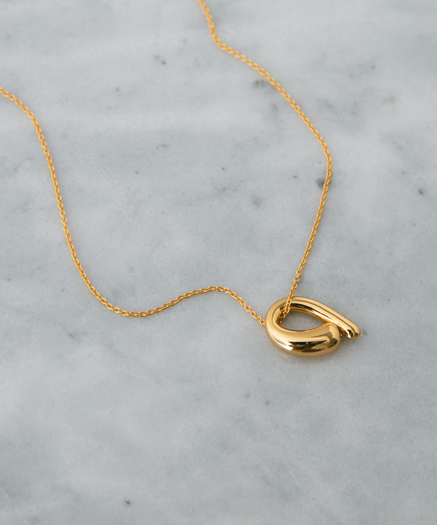 SMELLY「SMELLY so&rsquo;　asymmetric solid necklace」|ネックレス|