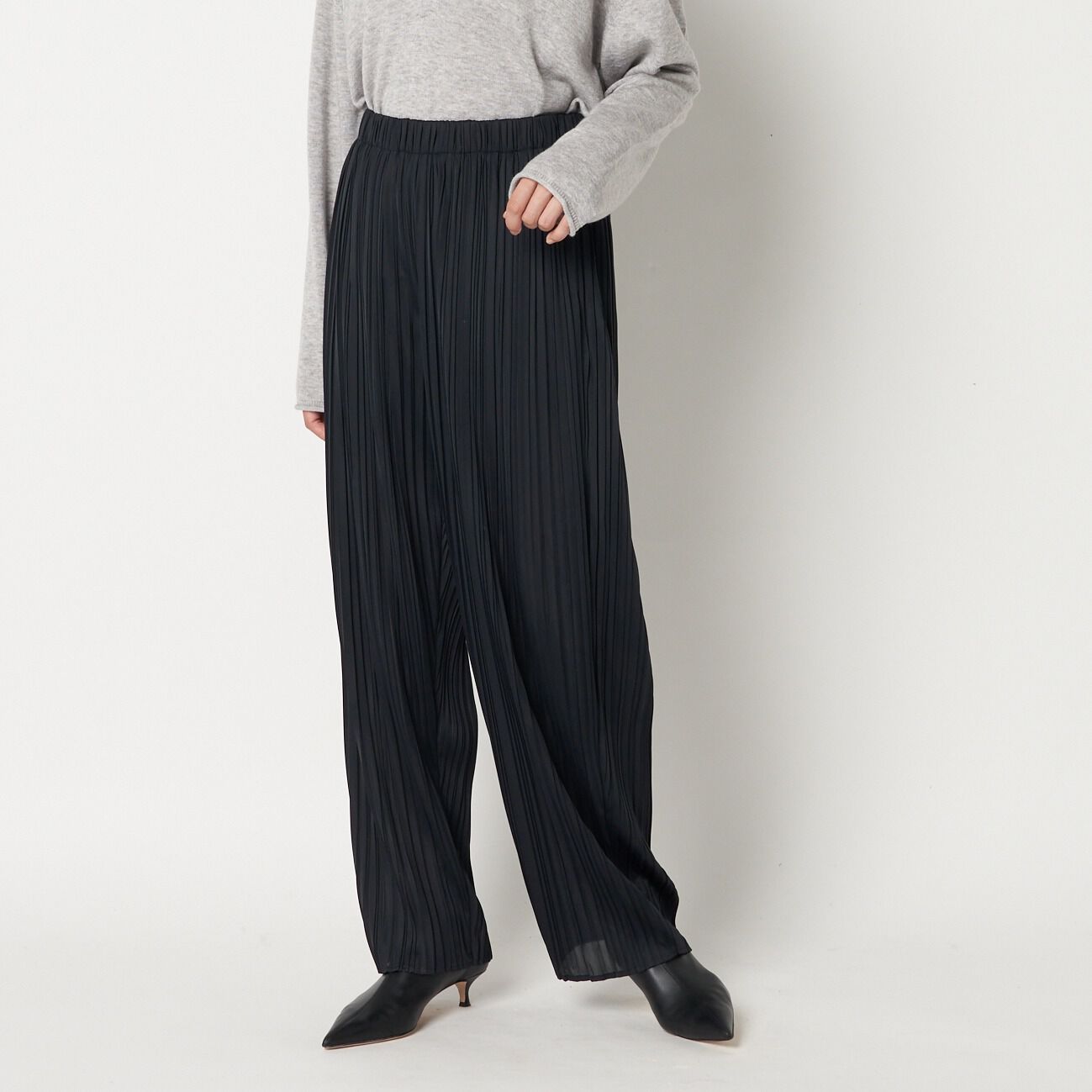 HELIOPOLE「HELIOPOLE PLEATED PANTS」|チノ|