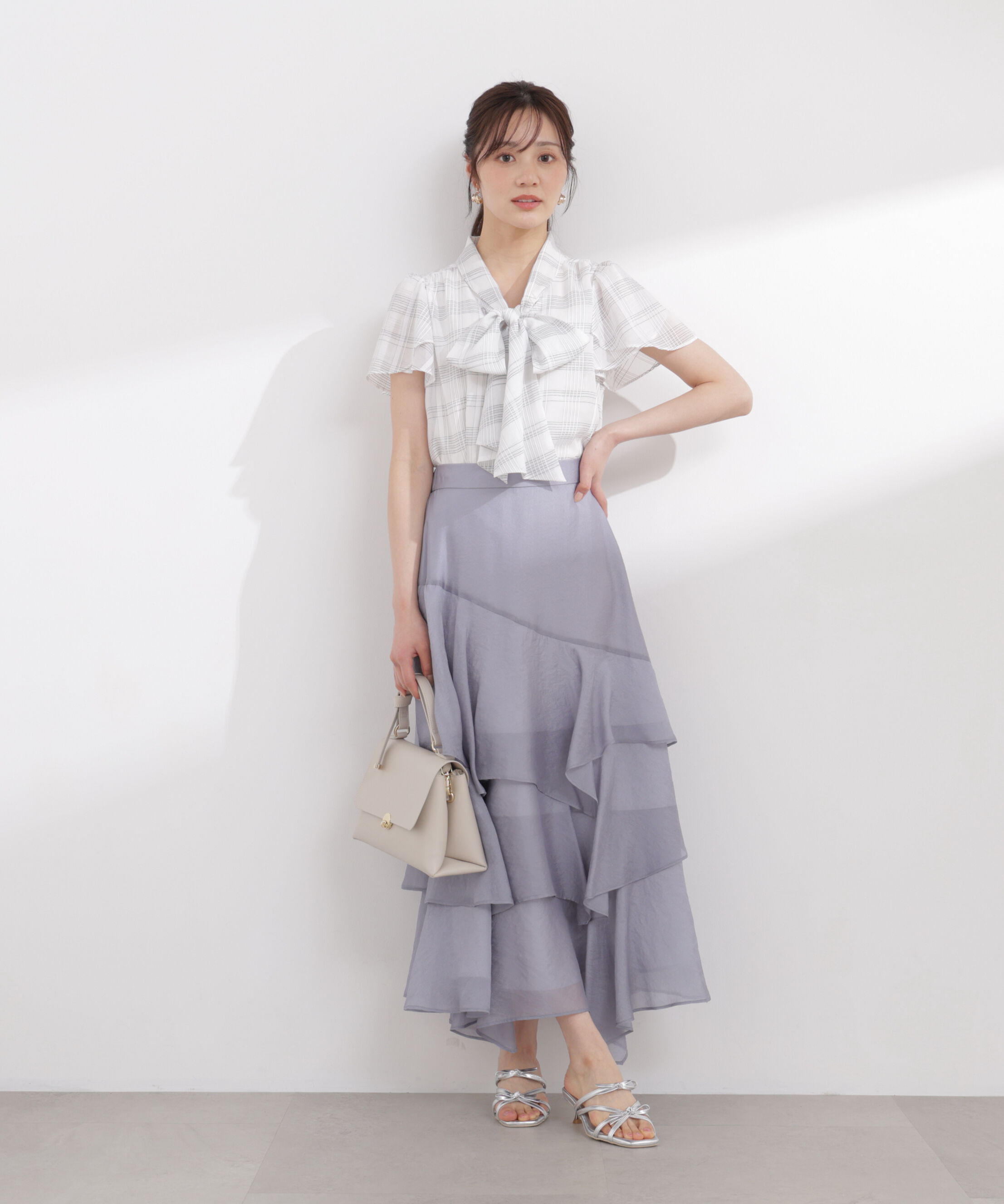 PROPORTION BODY DRESSING「チェックチューリップ袖リボンブラウス 26SS」|シャツ・ブラウス|