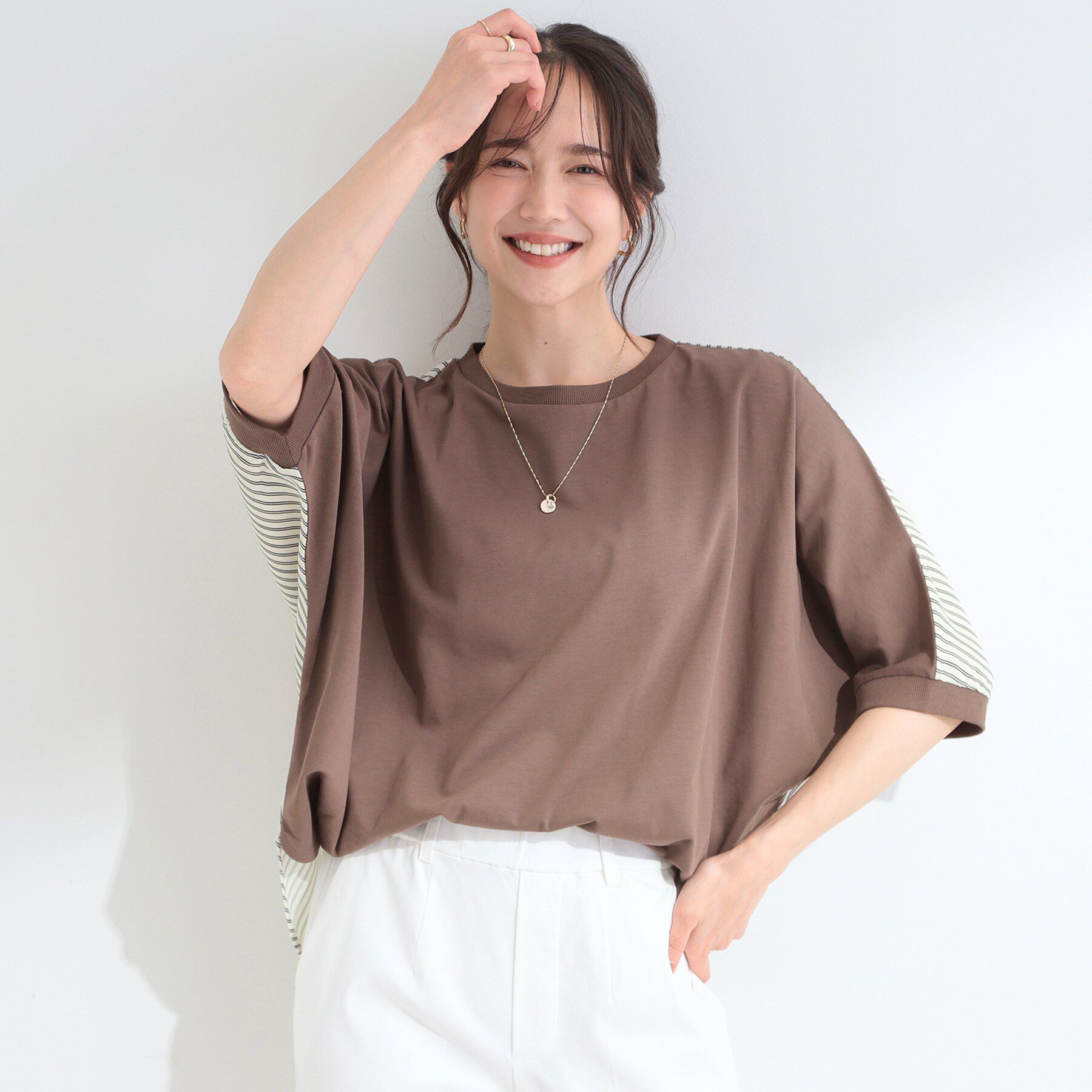 SHOO･LA･RUE「【ひんやり/洗濯機可/S‐LL】二の腕隠れる 前後切り替えドルマントップス」|Tシャツ・カットソー|