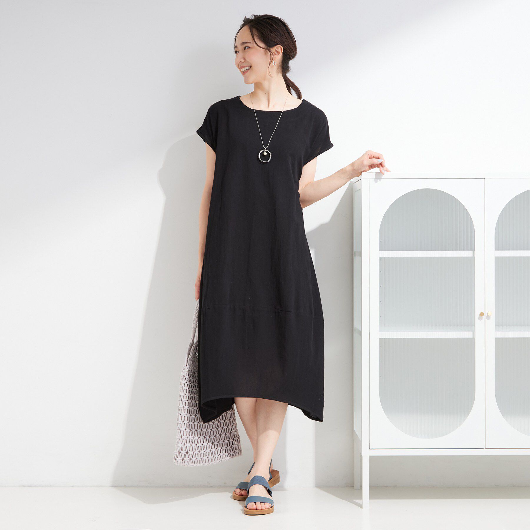 SHOO･LA･RUE「【S-LL/洗濯機可/体型カバー】ふんわりラインが女性らしい コクーンワンピース」|ワンピース|