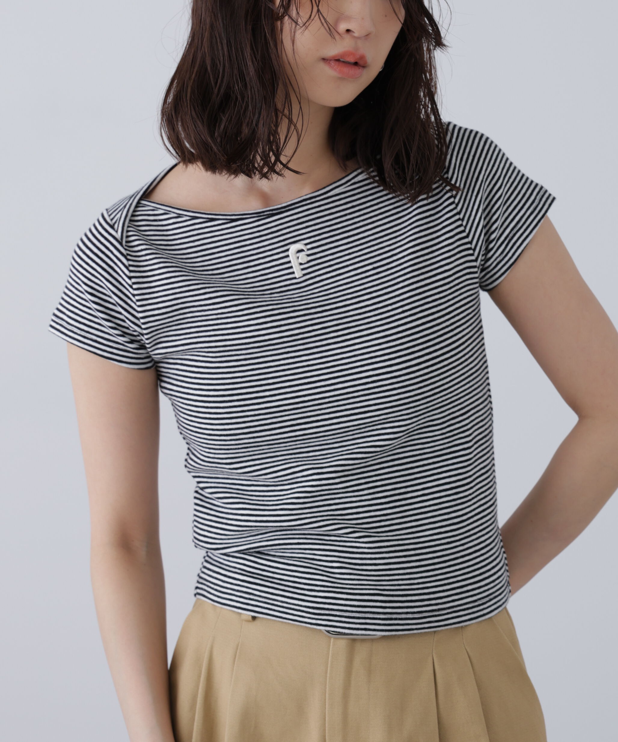  「ワンポイント刺繍ボートネックカットソー」|Tシャツ・カットソー|