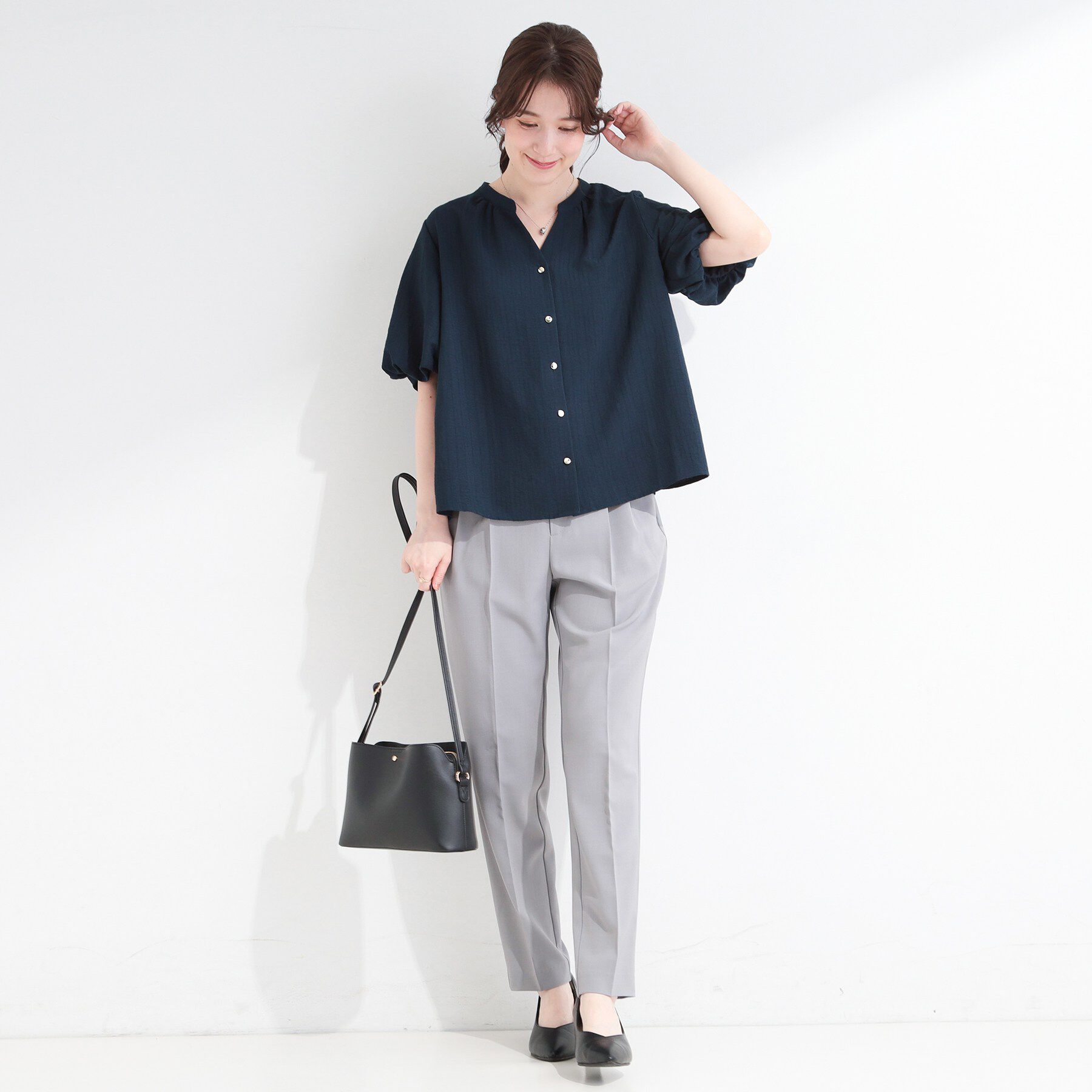 SHOO･LA･RUE「【S-LL/洗濯機可】バルーンスリーブ　キーネックブラウス」|シャツ・ブラウス|