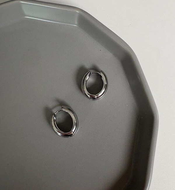  「〈GOLDY/ゴールディ〉ワンタッチワイドフープピアス」|リング|