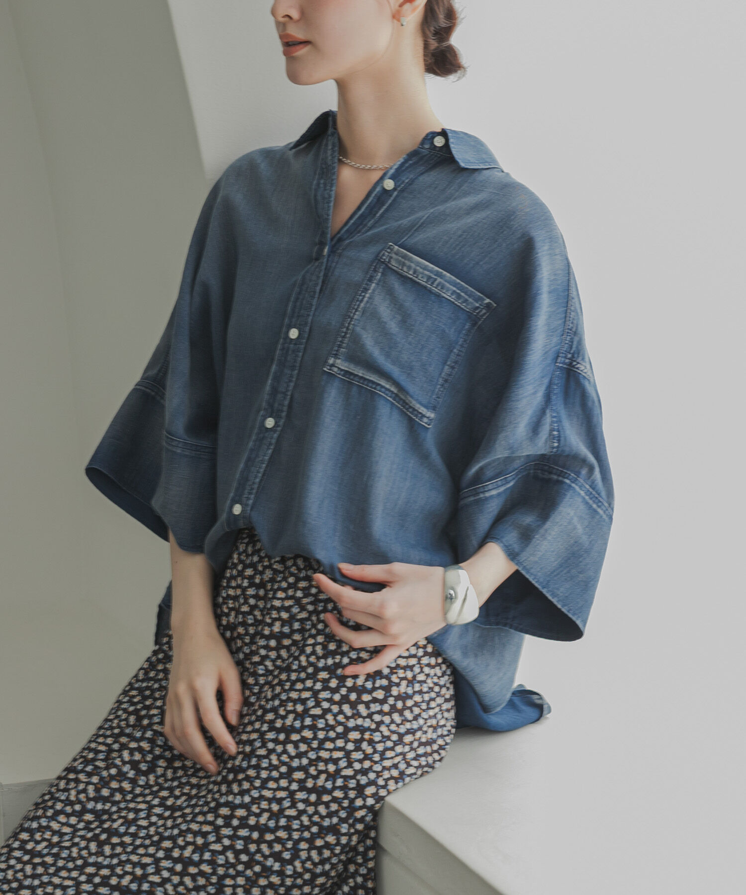 URBAN RESEARCH「ハーフスリーブシアーデニムシャツ」|シャツ・ブラウス|ブルー