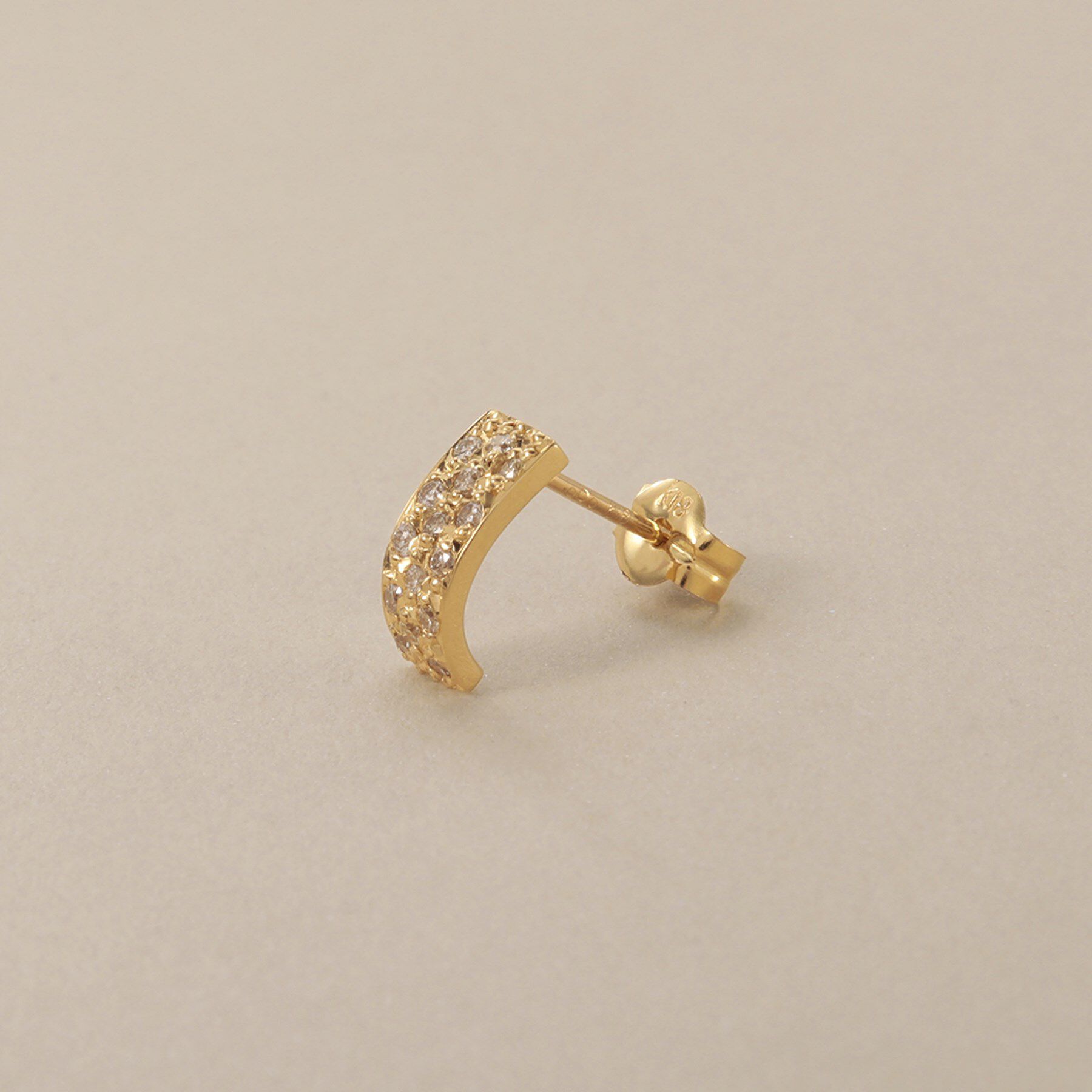 COCOSHNIK「K18ダイヤモンド スクエアカーブライン スタッドピアス」|ピアス|