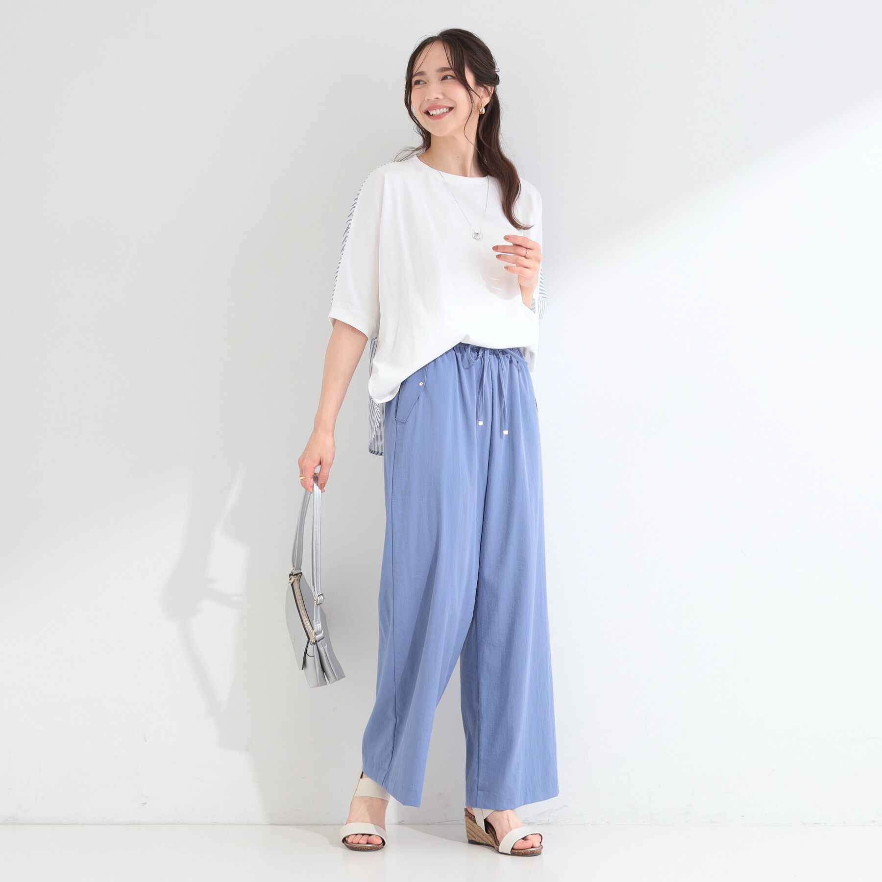SHOO･LA･RUE「【ひんやり/洗濯機可/S‐LL】二の腕隠れる 前後切り替えドルマントップス」|Tシャツ・カットソー|
