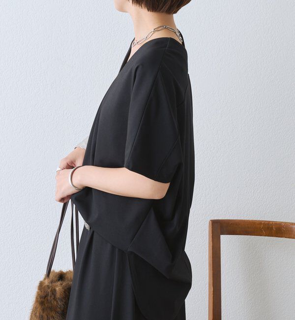  「予約【接触冷感/紫外線防止/セットアップ可】Vネックコクーンカットソー」|Tシャツ・カットソー|