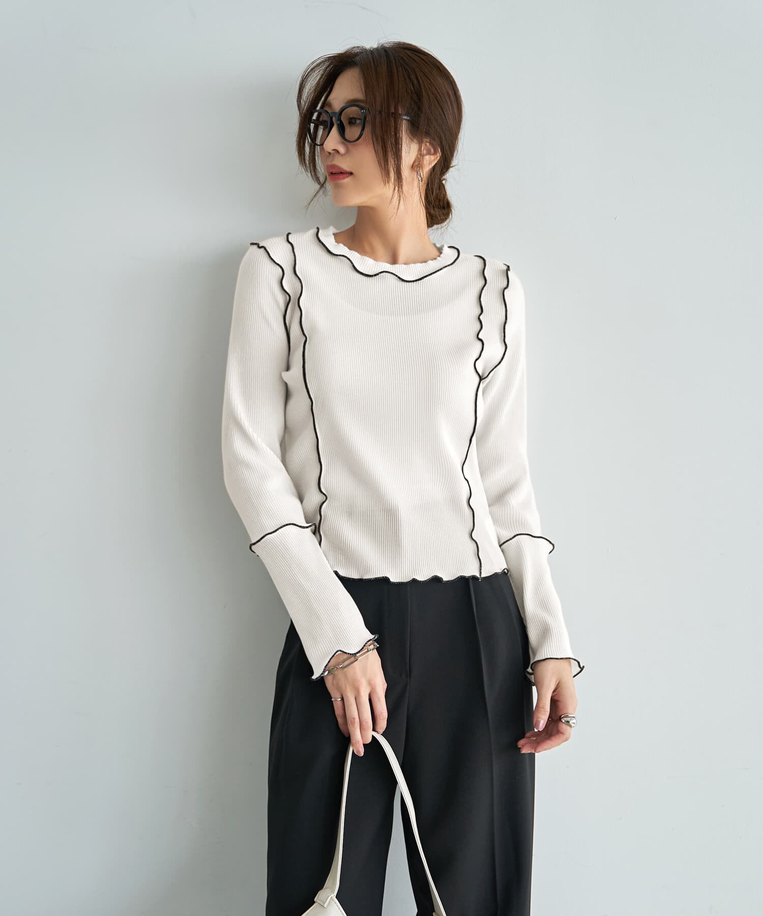 STYLE DELI「メロウリブ◆微光沢プリーツ調ライントップス」|Tシャツ・カットソー|ホワイト