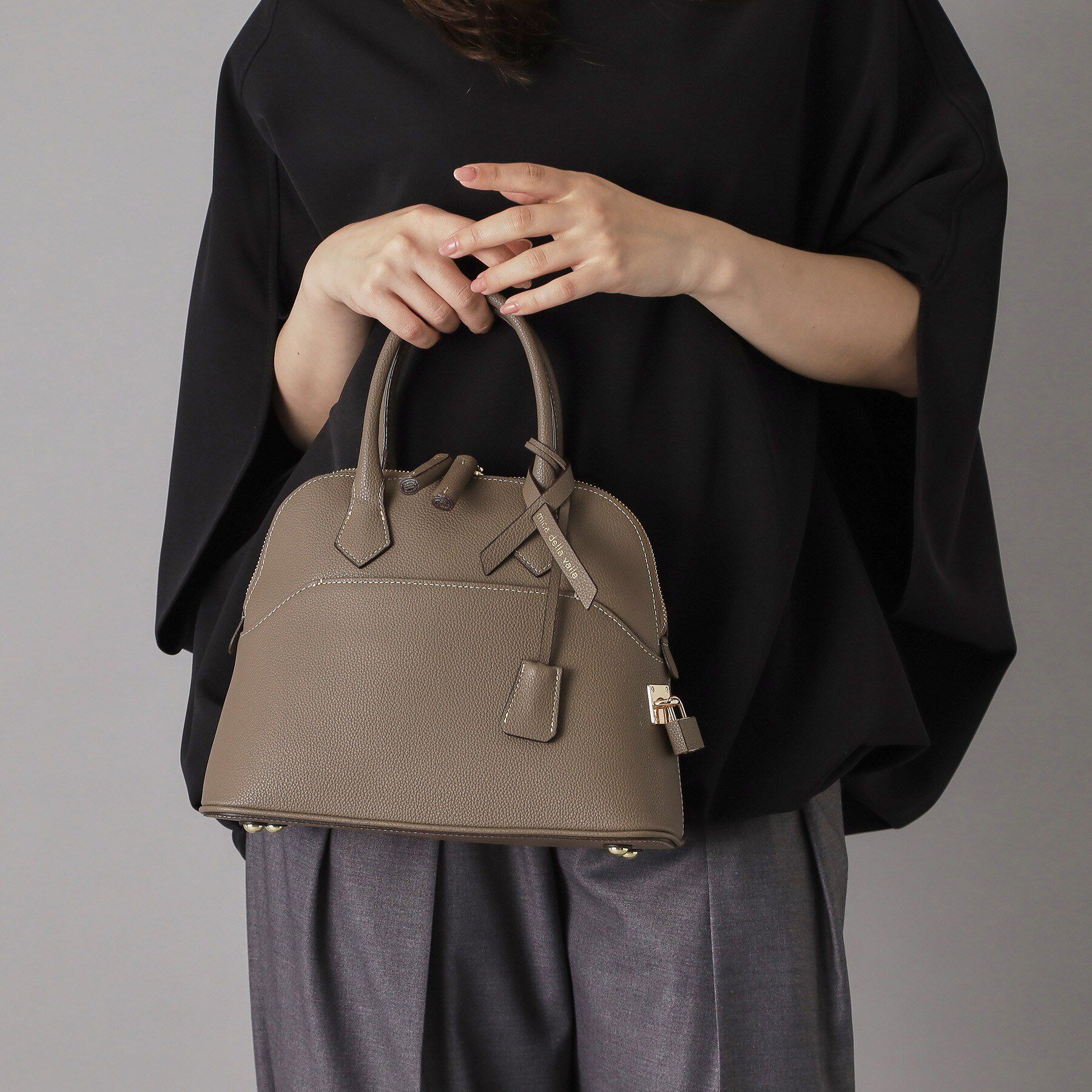 DRESSTERIOR「mica della valle（ミカデラヴァッレ）Katia ハンドバッグ」|ハンドバッグ|