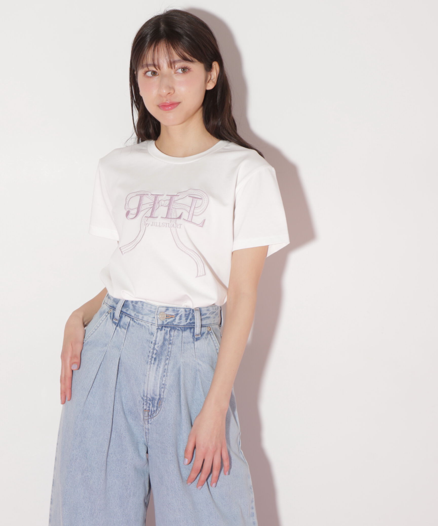  「ビッグリボンロゴ刺繍Tシャツ」|Tシャツ・カットソー|