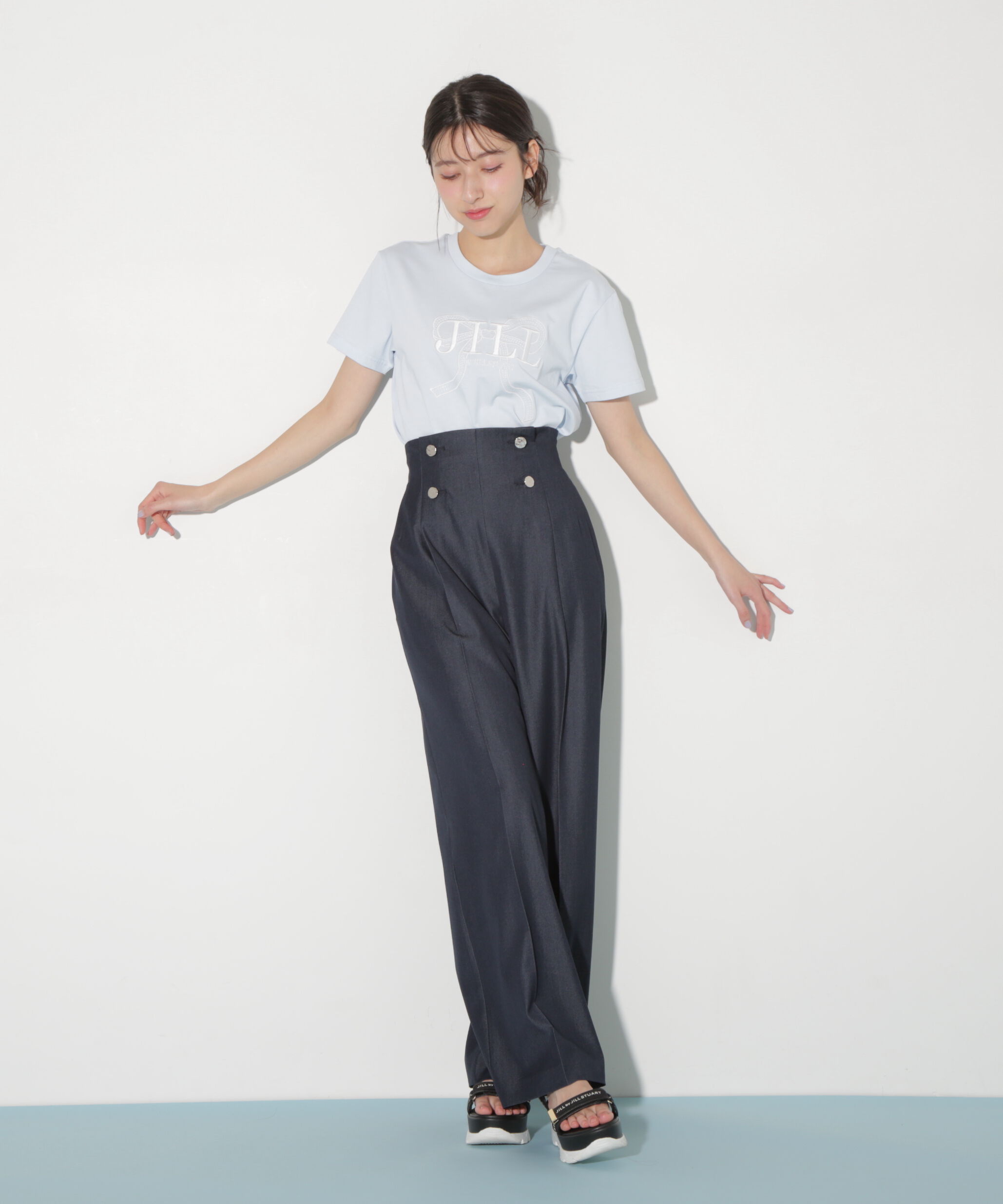  「ビッグリボンロゴ刺繍Tシャツ」|Tシャツ・カットソー|
