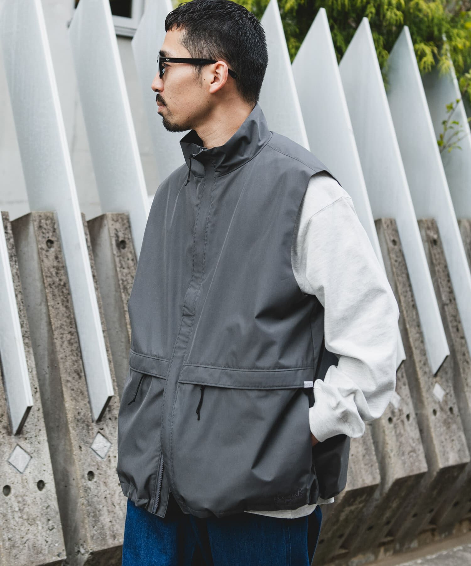 URBAN RESEARCH DOORS「『別注』Foxfire&times;DOORS　ゴアテックス ベスト」|ノーカラーコート|