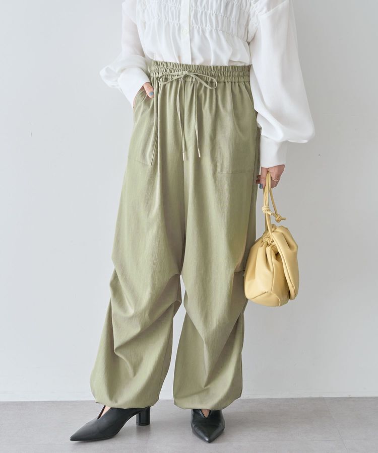 Green Parks「表面感サテンタックパンツ」|その他|Khaki