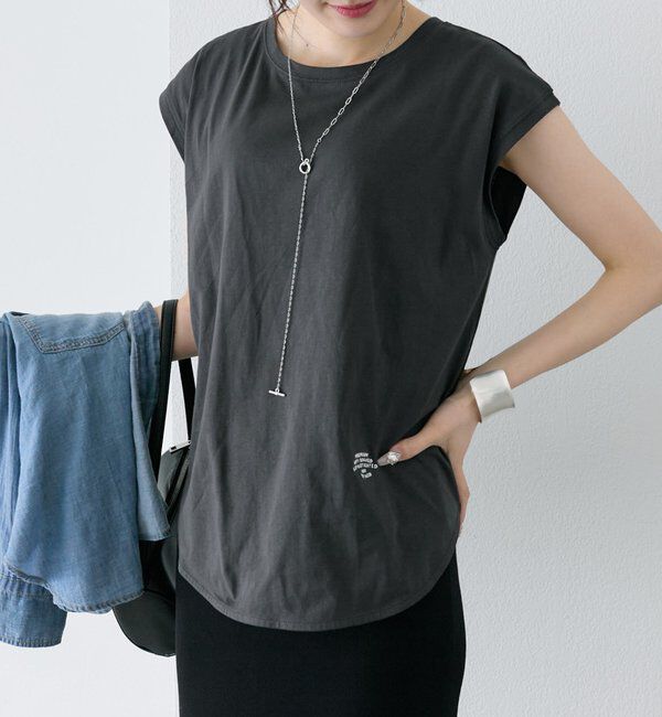  「【汗ジミ防止加工】ワンポイントロゴ刺繍フレンチスリーブTシャツ」|プルオーバー|