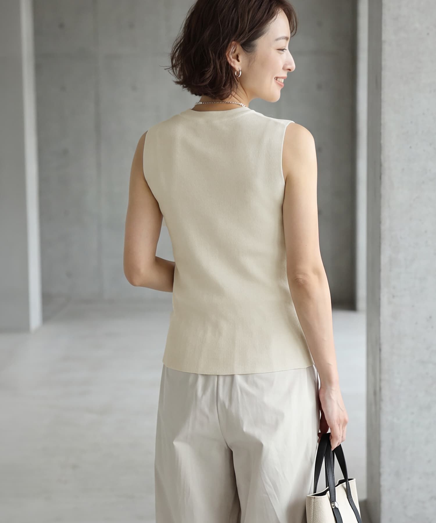 STYLE DELI「さらさら前ギャザーノースリニットトップス」|タンクトップ|