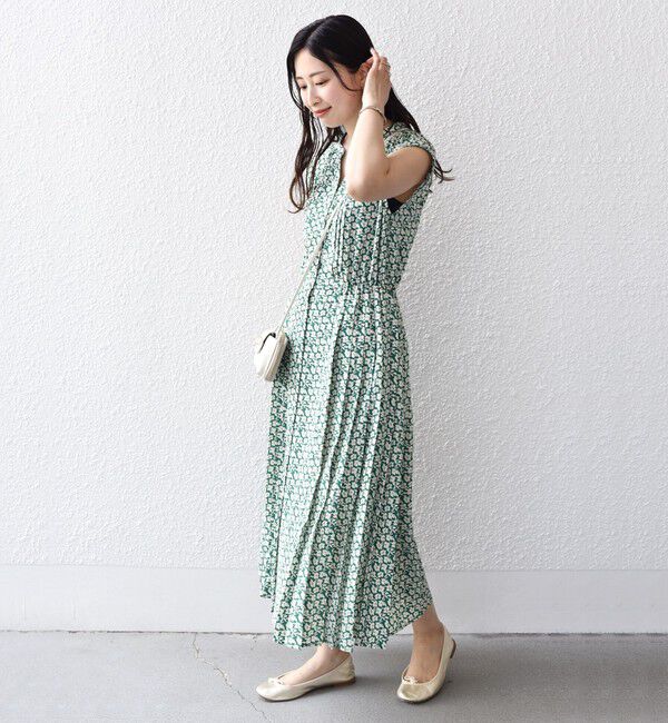 SHIPS for women「《一部予約》【WEB限定】〈洗濯機可能〉ドット 花柄 サイド プリーツ フレンチスリーブ ワンピース」|ワンピース|