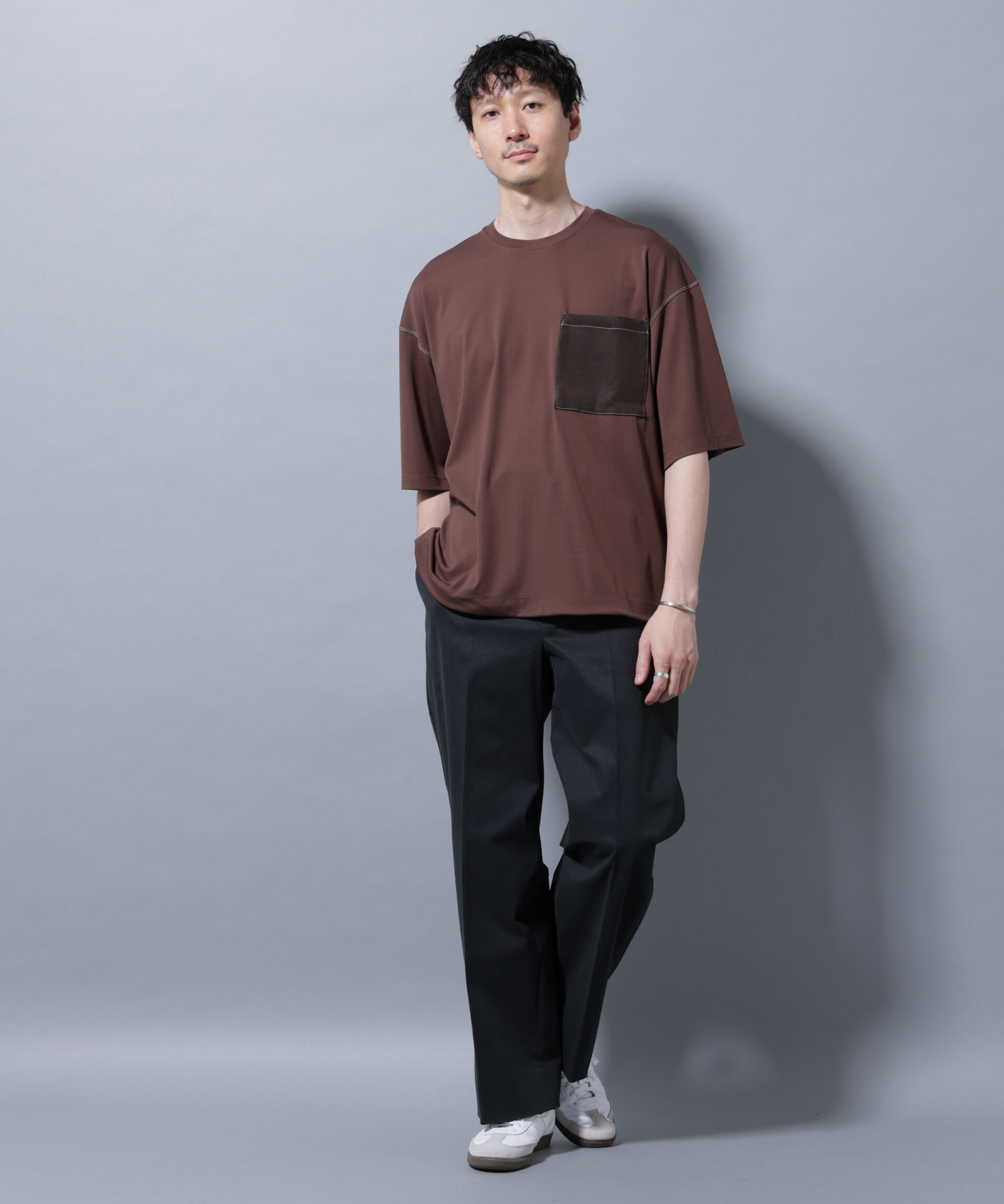 NANO universe「配色ステッチ フェイクスエードポケットTシャツ」|Tシャツ・カットソー|