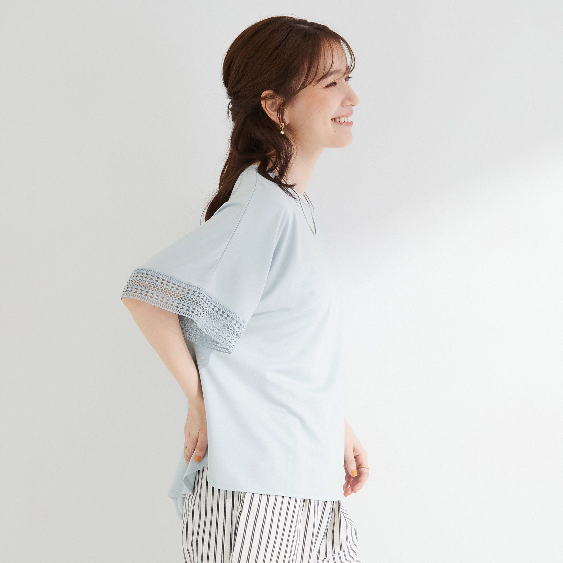 SHOO･LA･RUE「【ひんやり/UV】お袖レースが上品 ゆったりとろみトップス」|Tシャツ・カットソー|