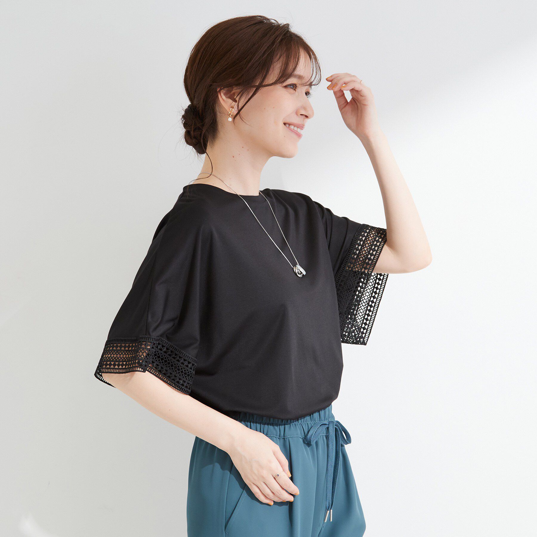 SHOO･LA･RUE「【ひんやり/UV】お袖レースが上品 ゆったりとろみトップス」|Tシャツ・カットソー|